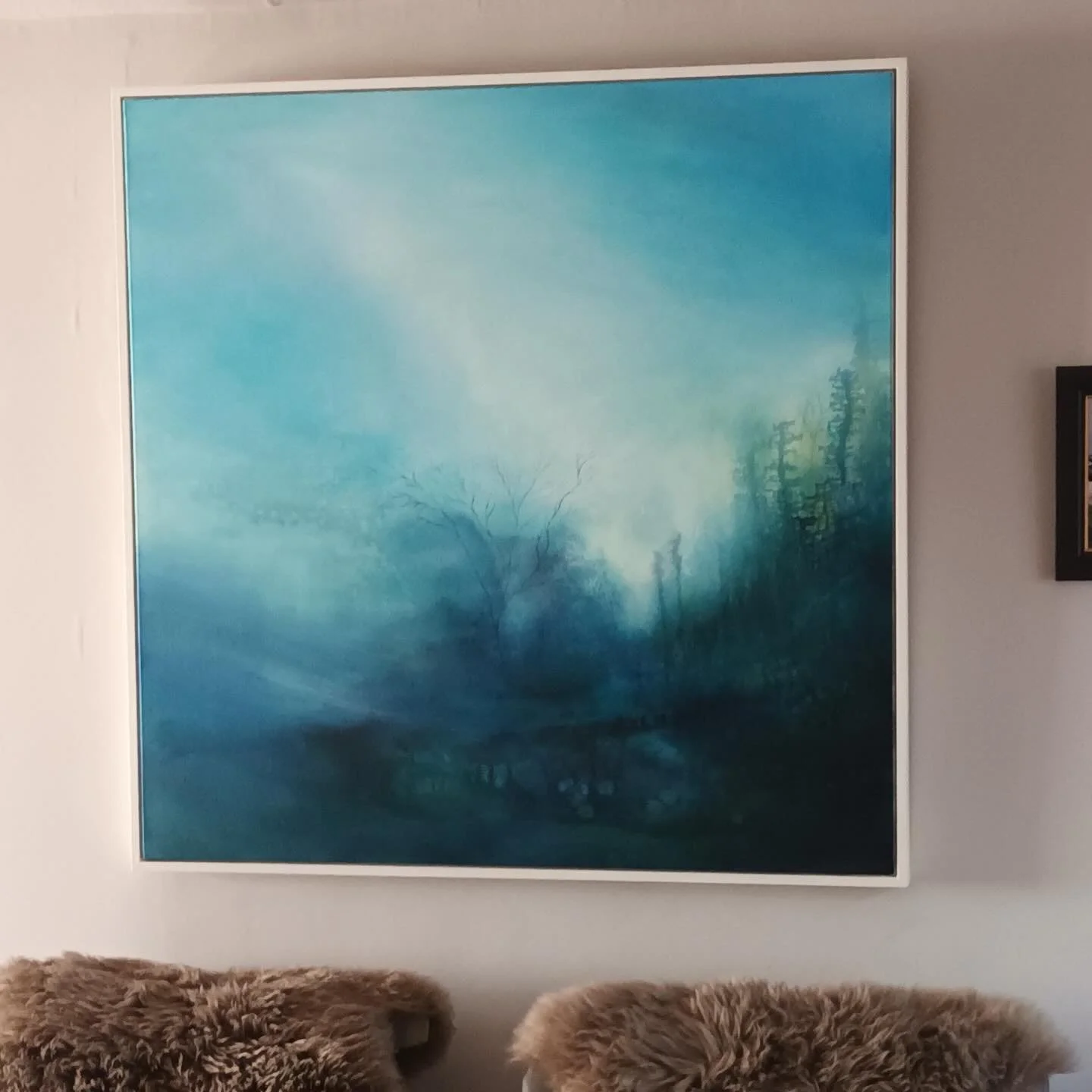 Love it when clients send me photos of where their paintings hang in their home. It is so special. 
Thanks everyone for your on-going support. It means so much. Very lucky to do what I do. 
Happy New year 🥳 

 #amyalbright #abstractlandscape #contem