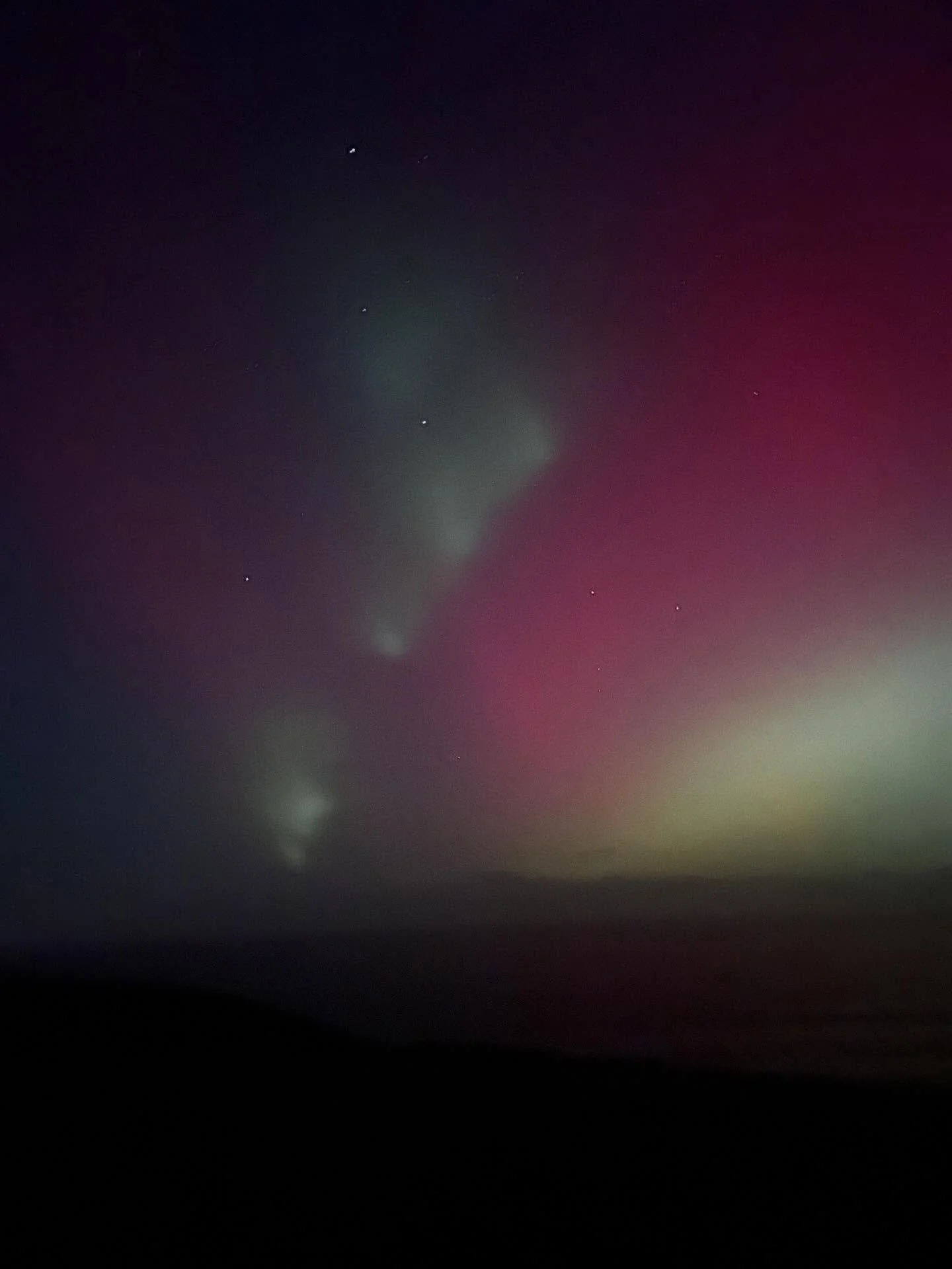 Cannot believe our luck in Cornwall. Aurora borealis  visible with the naked eye. I didn&rsquo;t even get a glimpse of it when we visited Iceland &hellip; but WOW then, there it was, on my door step!
I only took a few photos but really the joy was be