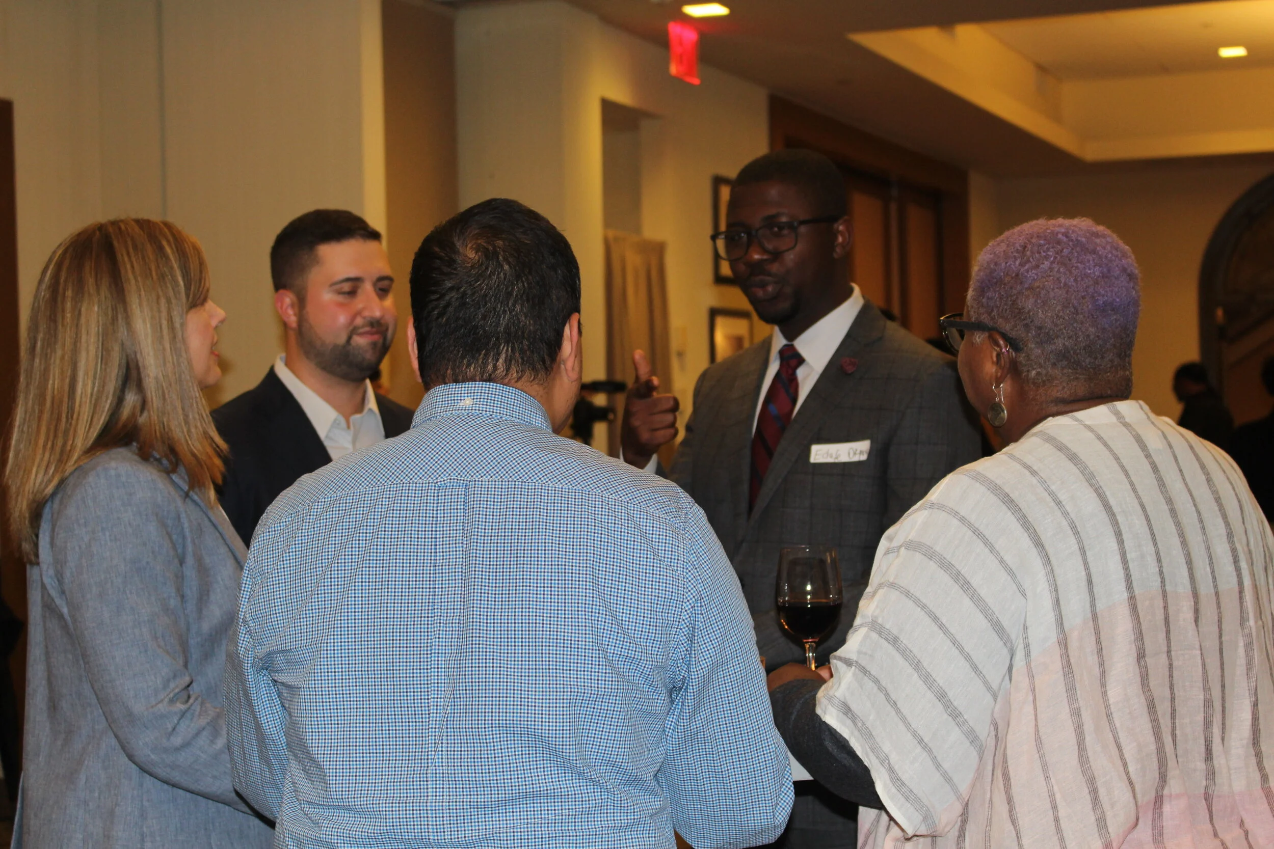 Welcome address by our executive director Mr. Edafe Okporo. Dear Attendees, Sponsors, and Donors, Welcome to our inaugural cocktail reception, Change the Narrative 2019. Thank you for giving me the opportunity to serve as the director of RDJ Refugee Shelter. RDJ Refugee Shelter is the only organization of its kind in New York City and it is with sincerity and heartfelt gratitude that I welcome you to this unconventional event. Despite the attack against refugees, asylum seekers and other minority group in our country, we still find it fulfilling to summon the courage and fight back. Thank you all for your bravery and your presence. Sincerely, Edafe Okporo