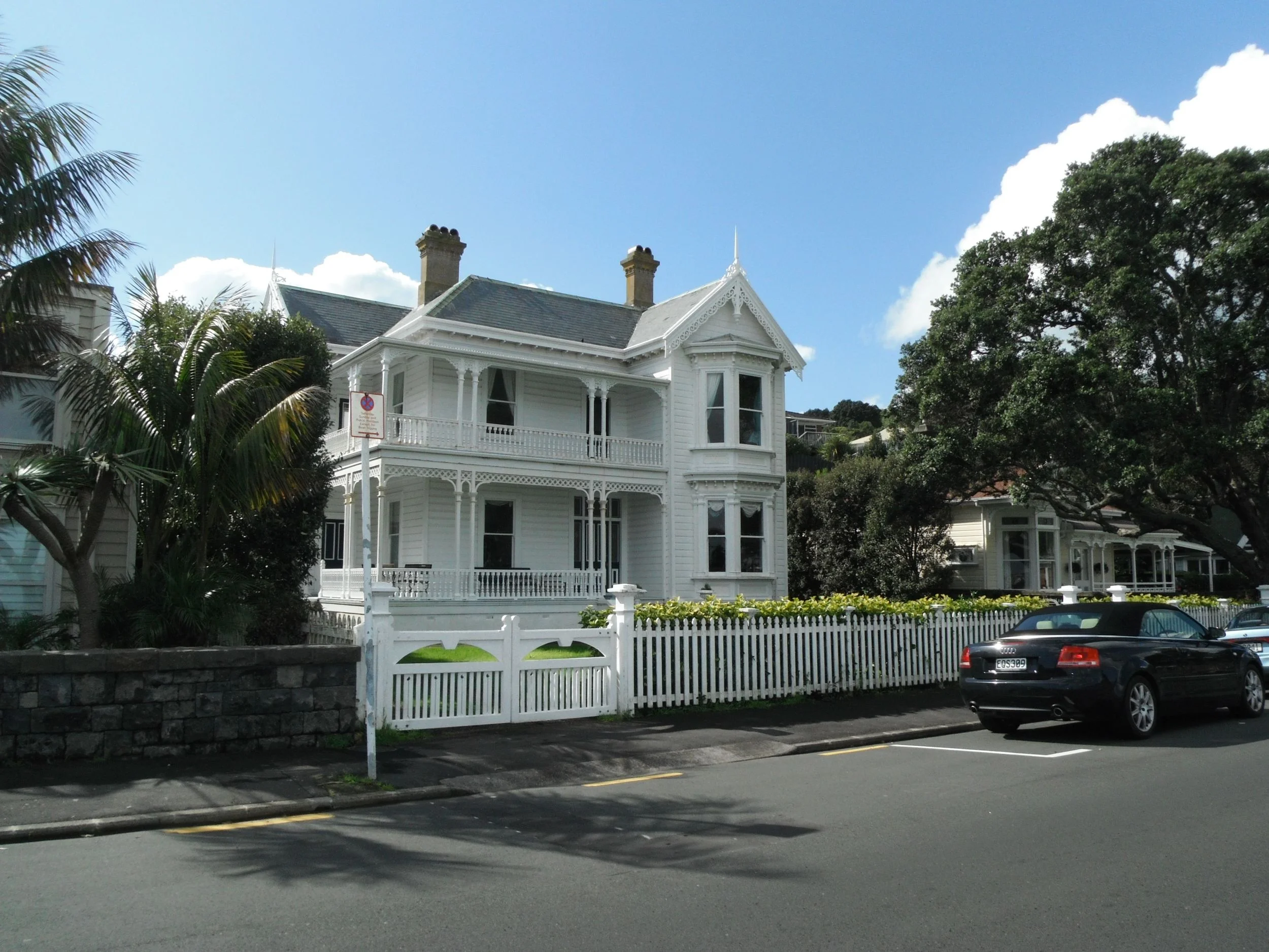 #279, 60 King Edward Parade.jpg