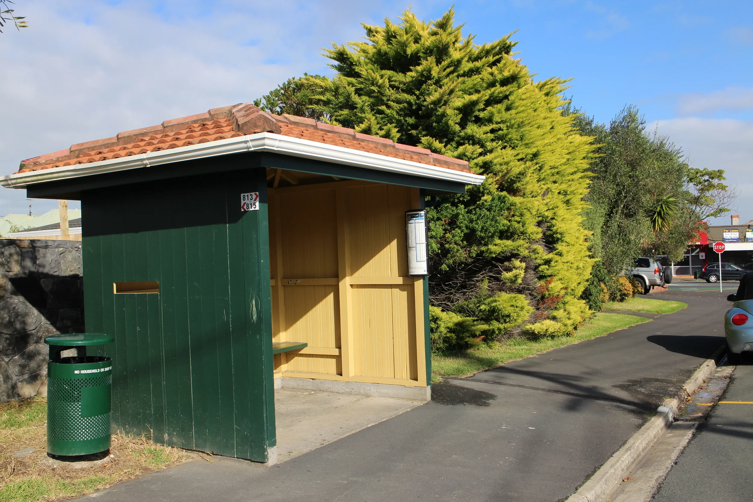 Bus shelter - Old Lake Road