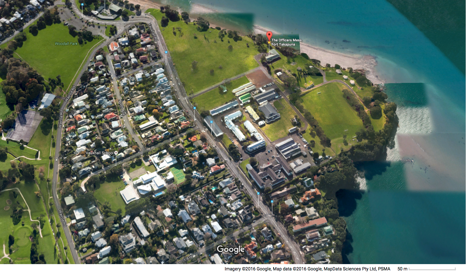 Fort Cautley in foreground with Fort Takapuna at the rear. Narrow Neck Auckland. Image Google Earth