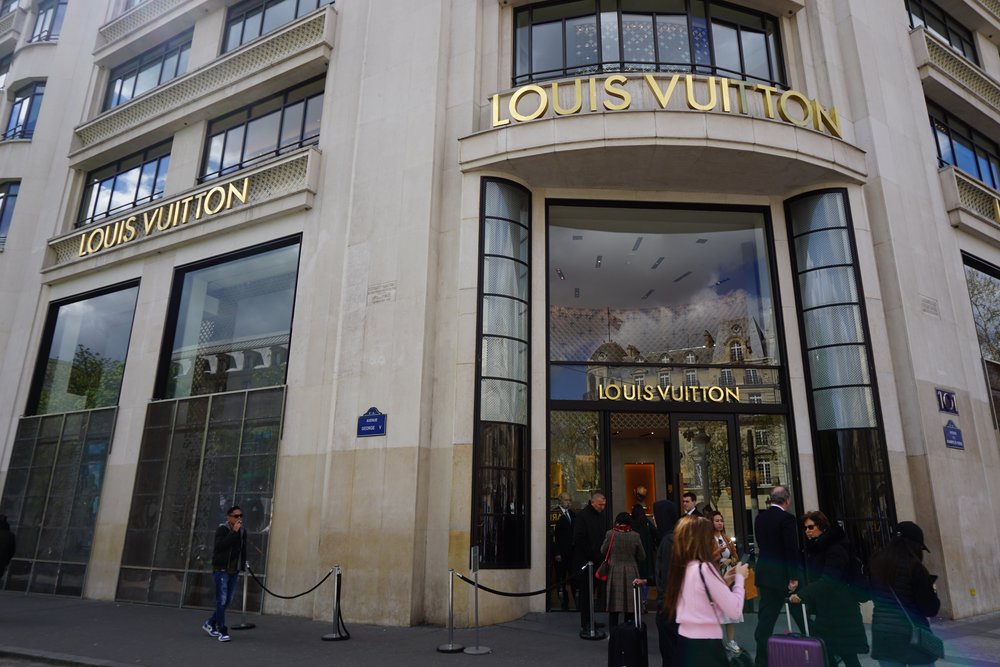 As I mentioned in my write up the flagship Louis Vuitton is a fun stop.