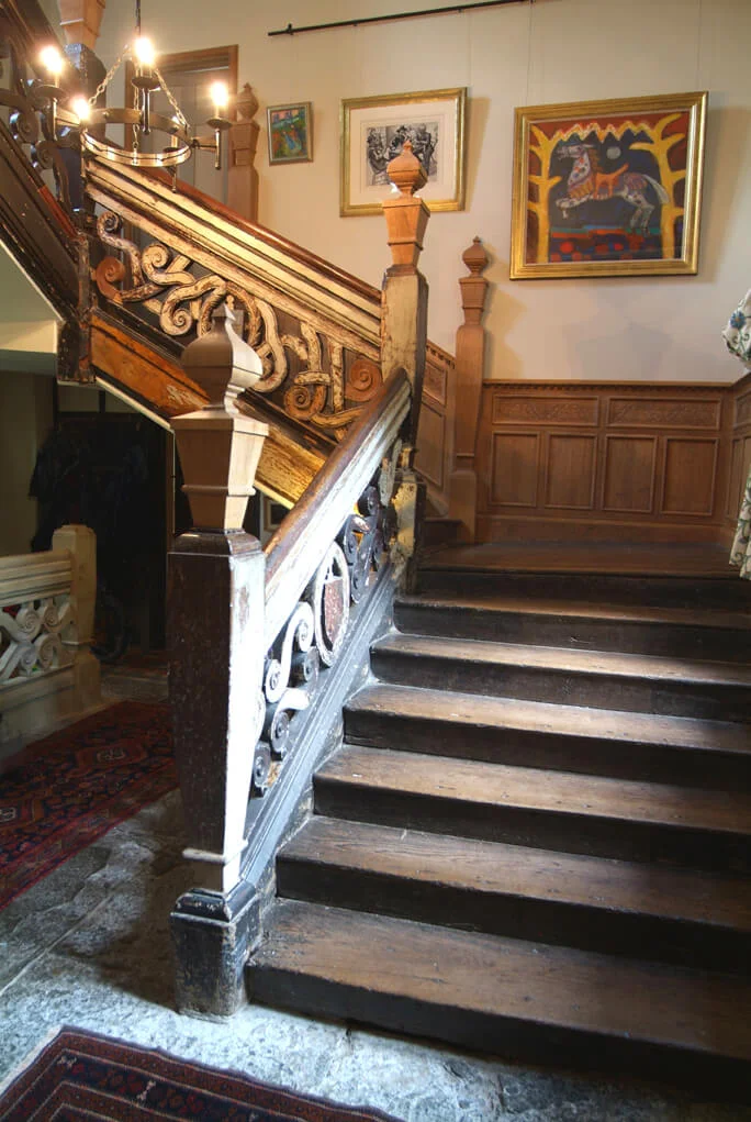 Beautiful decorative early 17th Century Staircase.jpg