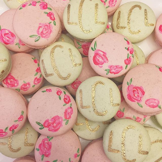 The sweetest macarons for a baby shower! #abcdcakes #abcdcakemake #charleston #charlestonwedding #charlestonbakery #chseats #holycityeats #handpaintedmacarons #macarons #babyshower #charlestonbride #prettydesserts #buttercream #imsomartha #babysprink