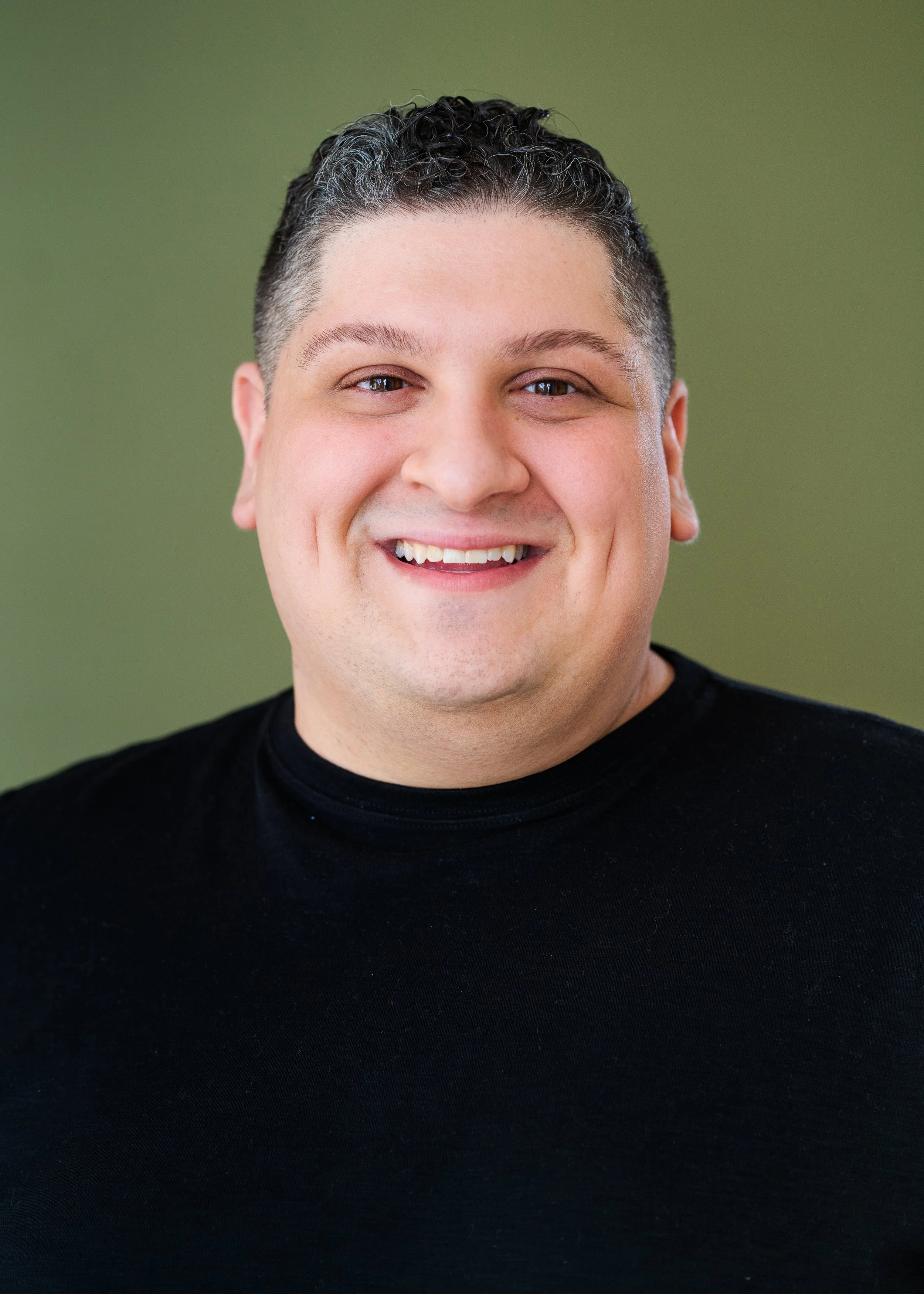 MikeHeadshot-12.jpg