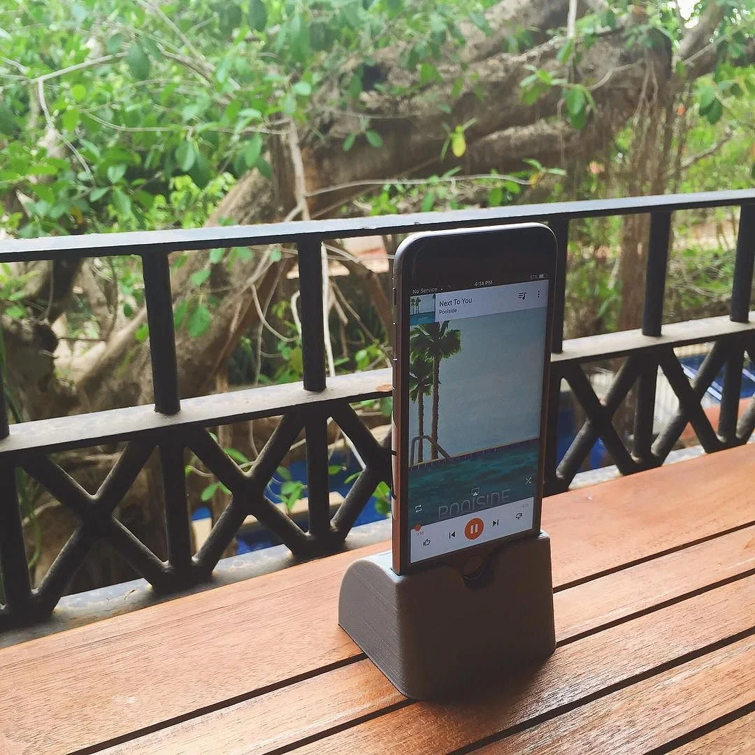 Our passive amplifier dock is the perfect companion while soaking up the sun%0A%0A#3DPrinted #3DPrinting #3DBrooklyn #3DBK #Design #Brooklyn #ProductDesign.jpg