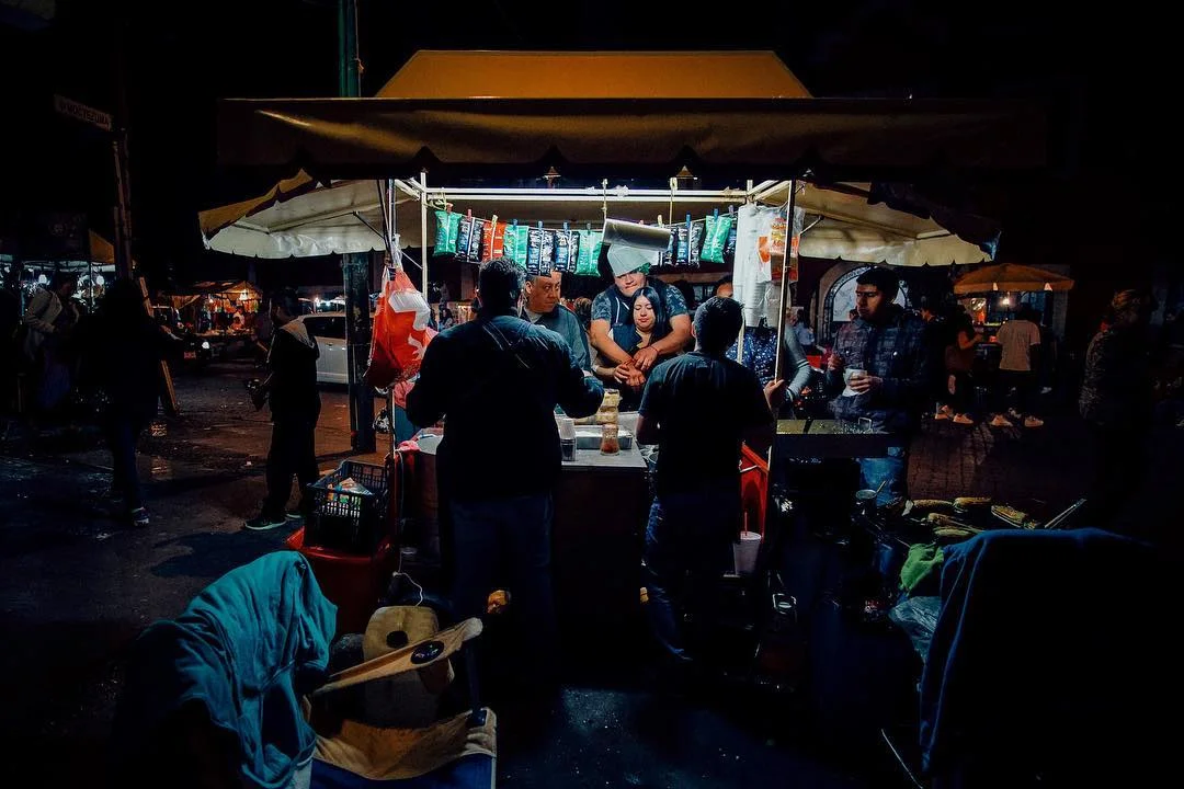 #photography #cdmx #coyoacán #peopleinframe #mexico #sonya6000 #samyang #12mm #f/2.0