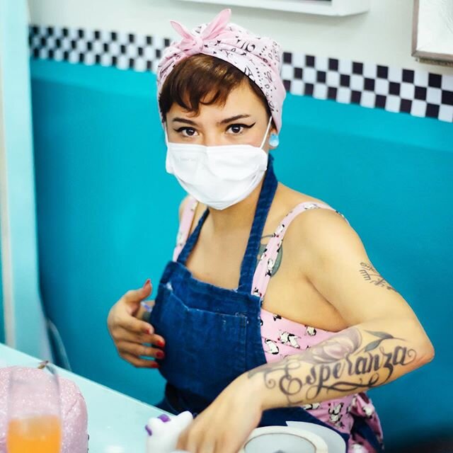 Esperanza. with Nash at her beauty salon in La Condesa, #CDMX #photography #portrait #portraitphotography #moodygram #likefilm #1950s #interstitial #interstitialmoments #cdmx #fujifilm #sony #pinup #rockabillystyle #rockabillymexicano #rockabillymexi