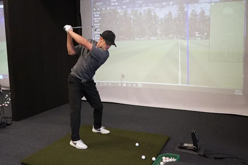 GolfCode360 Studio golfer