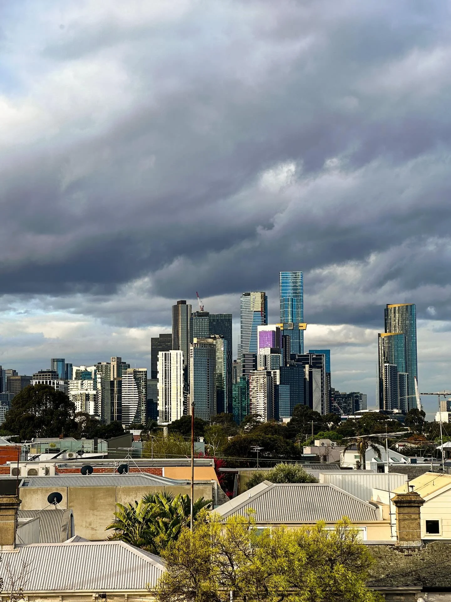 This city. Melbourne in spring.

#somelbourne #meanwhileinmelbourne #melbournelife #cityscapes #melbourne