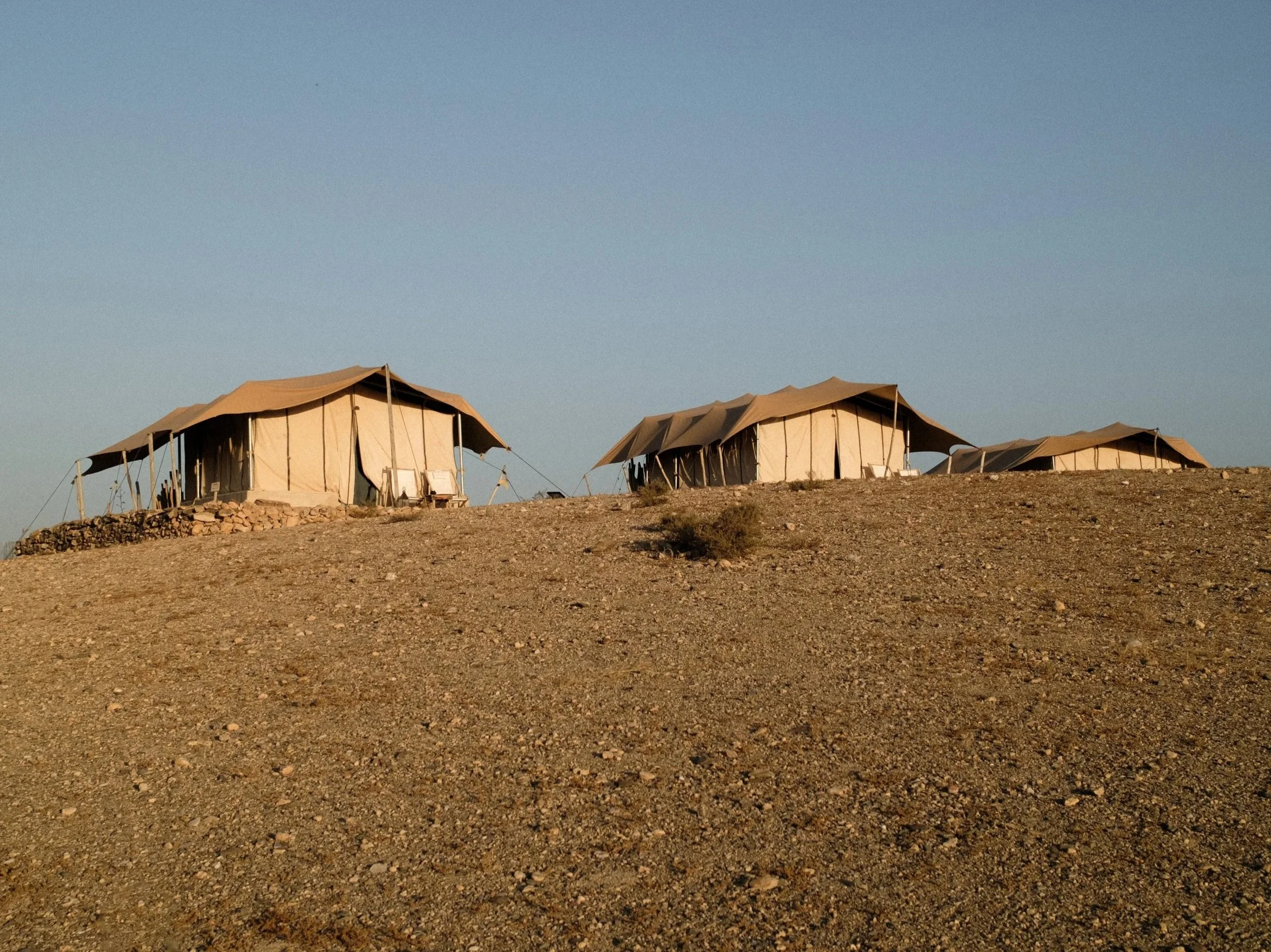Caravan Agafay by Our Habitas is a luxury hotel site in the desert of Agafay in marrakech, morocco
