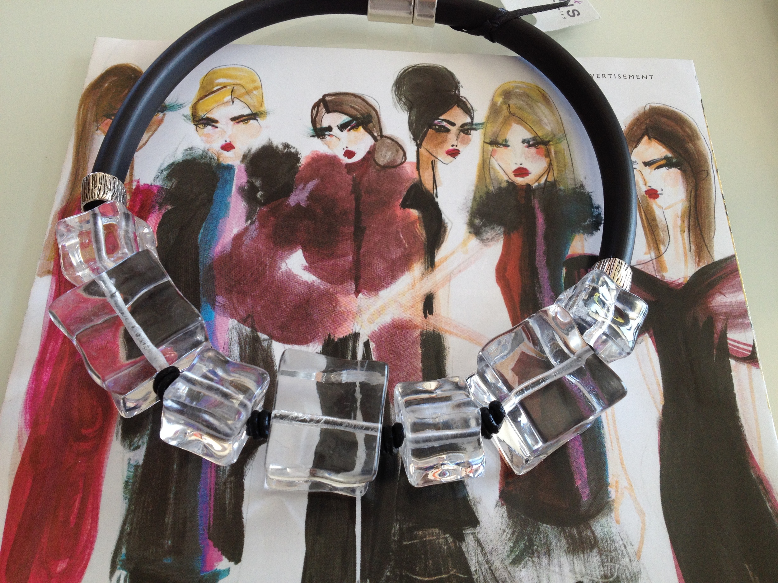 Push yourself a little bit farther to the edge and add our ices, acrylic and leather minimalists, and you have a mix that works with a simple wardrobe even without the clash. These ageless cuties don't even seem too happy, but you will be!