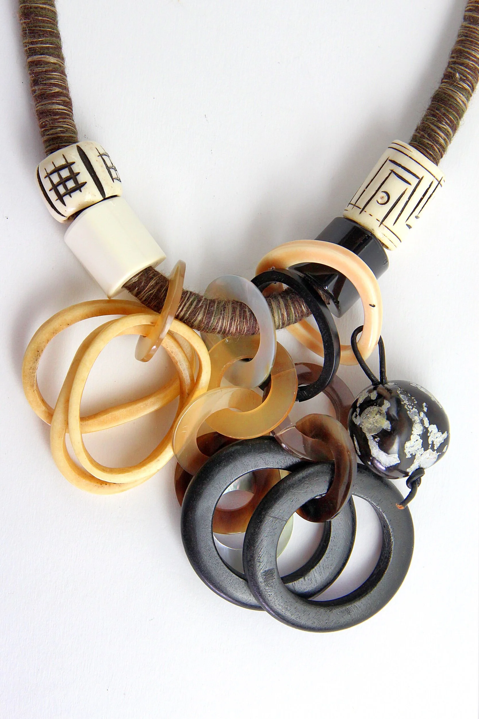 CA83F5C7-5BA4-4D92-AF62-0BB3E2F277B0