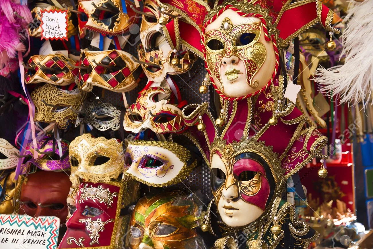 28815359-venetian-masks-in-store-display-in-venice-annual-carnival-in-venice-is-among-the-most-famous-in-euro.jpg
