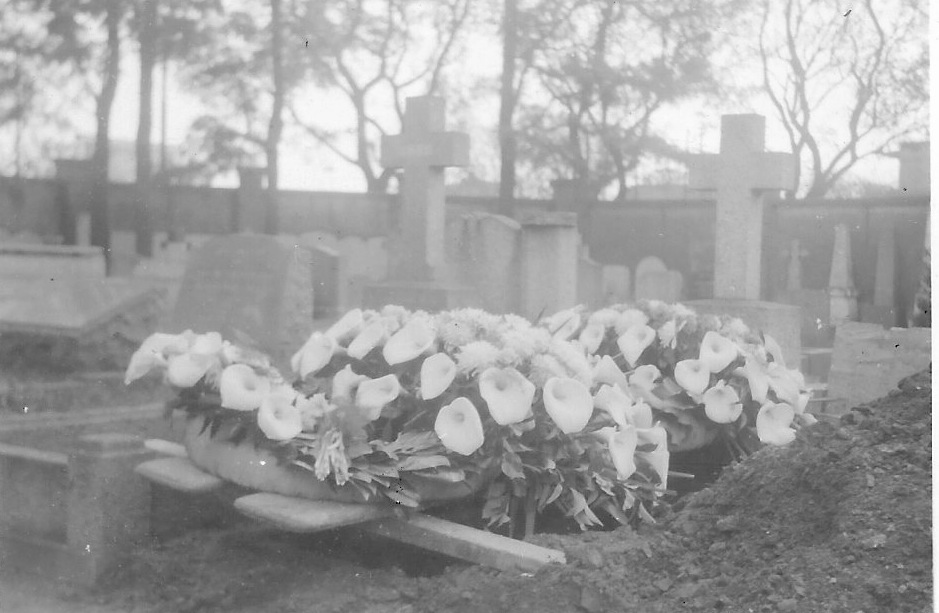 Thomas Martin, graveside. 1951