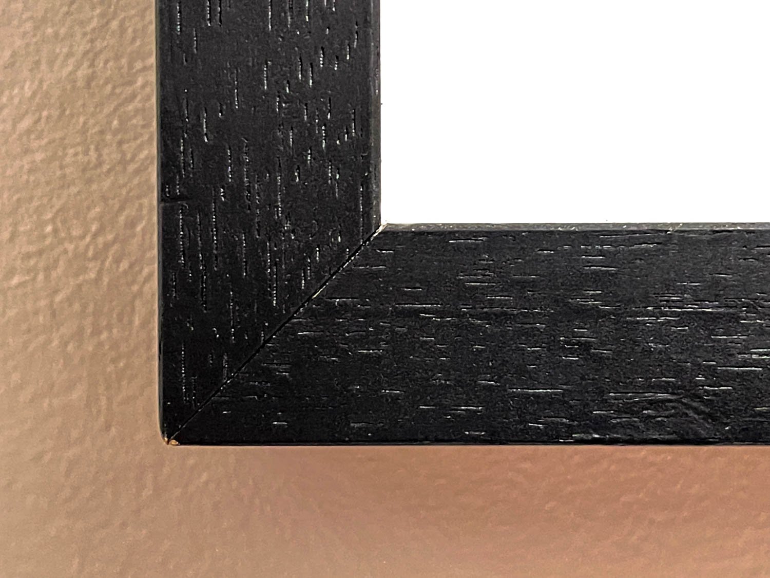 Close-up of Frame (Medium)