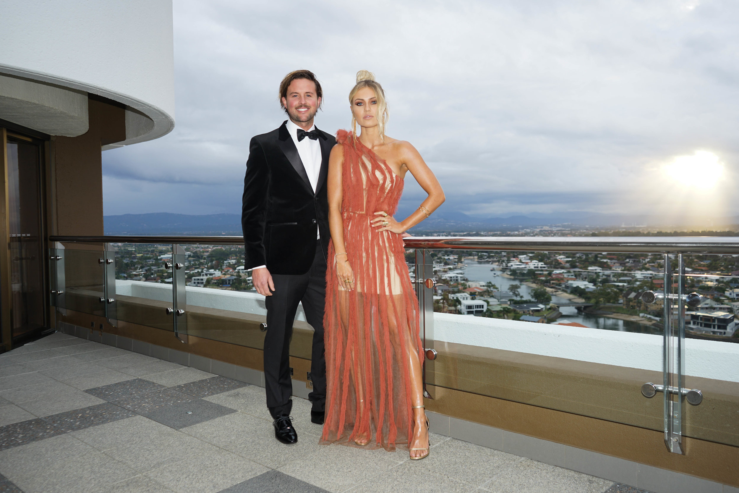 ELYSE KNOWLES LOGIES 2018 26.jpg
