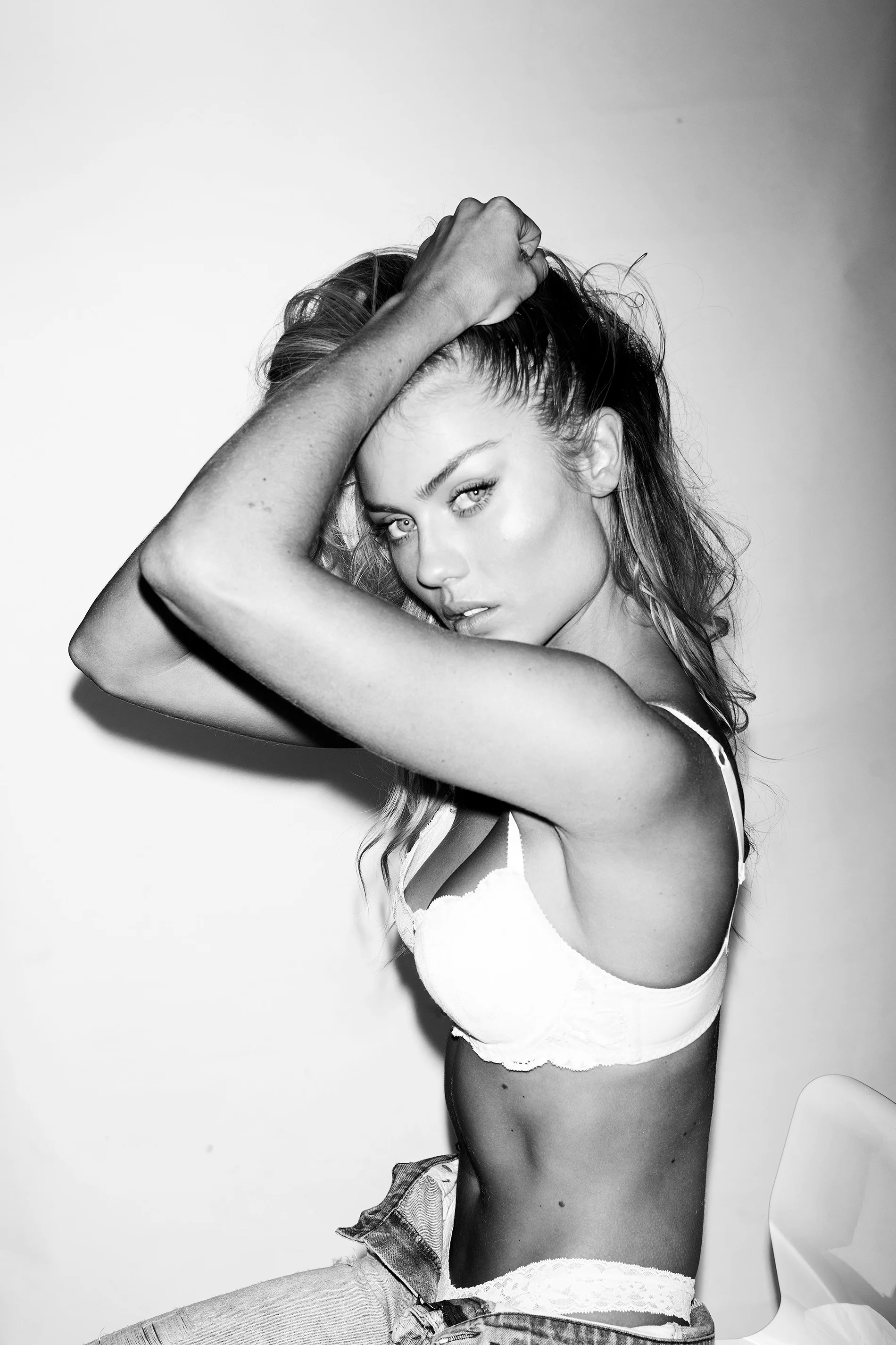 Elyse Knowles B&W by Ed Purnomo 2018 6.jpg