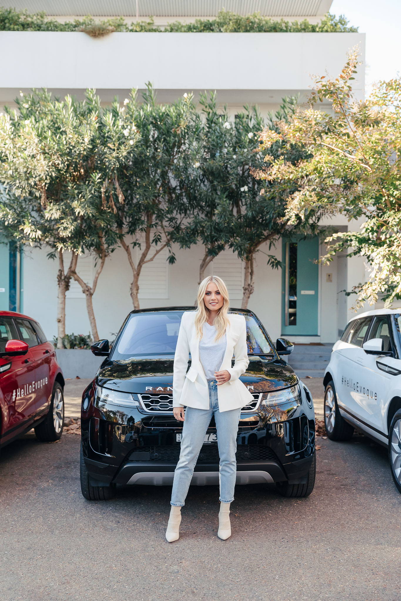 ELYSE KNOWLES RANGE ROVER EVOQUE 2019 11.jpg