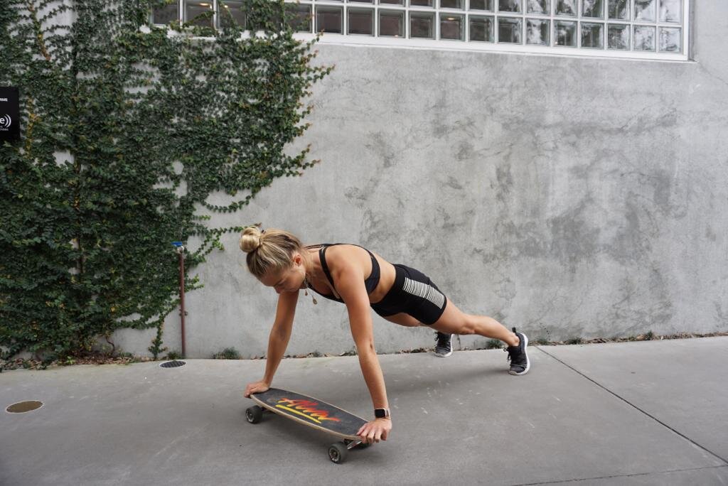 Elyse Knowles Skateboard Workout 2019 14.jpg