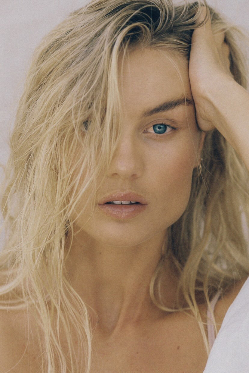 ELYSE KNOWLES MAAEMO - FILM 2020 5.JPG