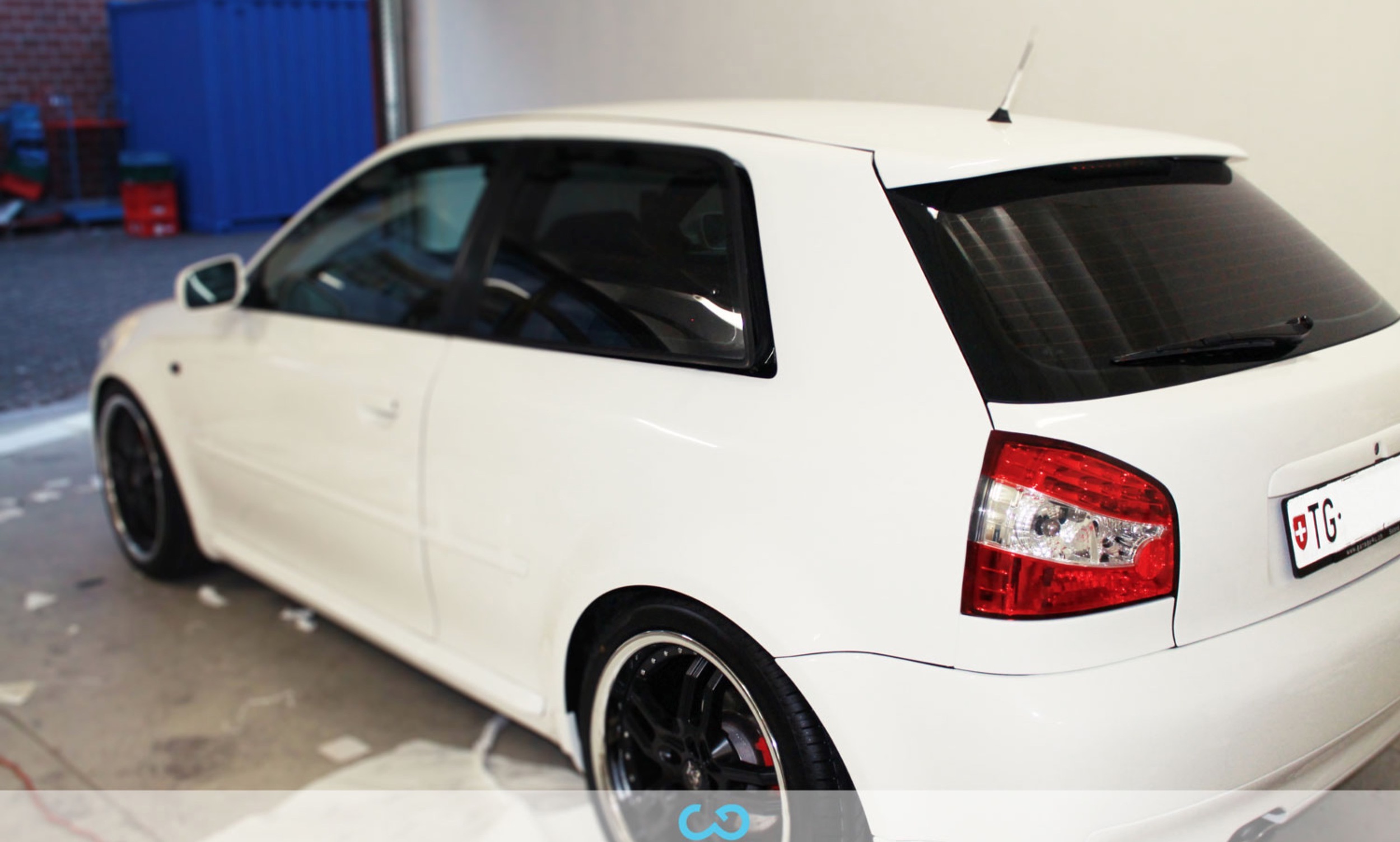 autofolierung-car-wrapping-7-vollfolierung-weiss-glanz-audi-a3-reihe-2013-04-05-2.jpg