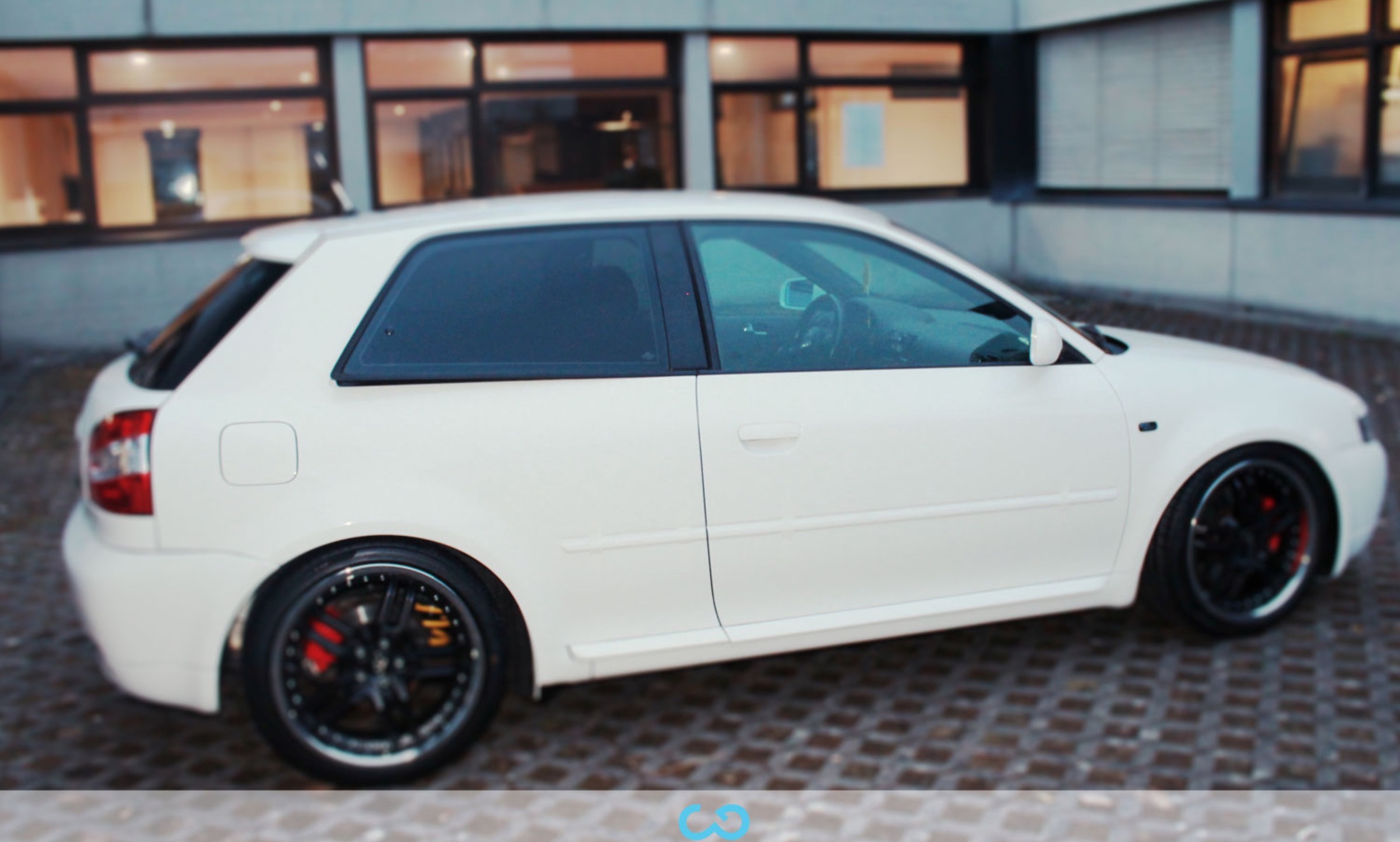 autofolierung-car-wrapping-7-vollfolierung-weiss-glanz-audi-a3-reihe-2013-04-05-3.jpg