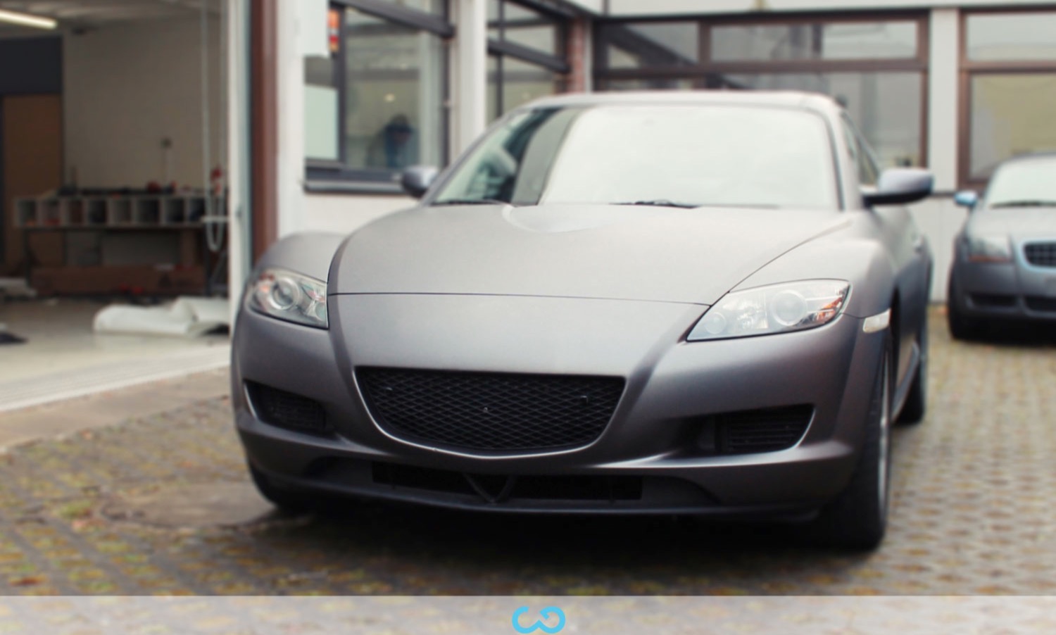 autofolierung-car-wrapping-10-vollfolierung-grau-metallic-teilfolierung-carbon-mazda-rx8-2013-12-19-2.jpg