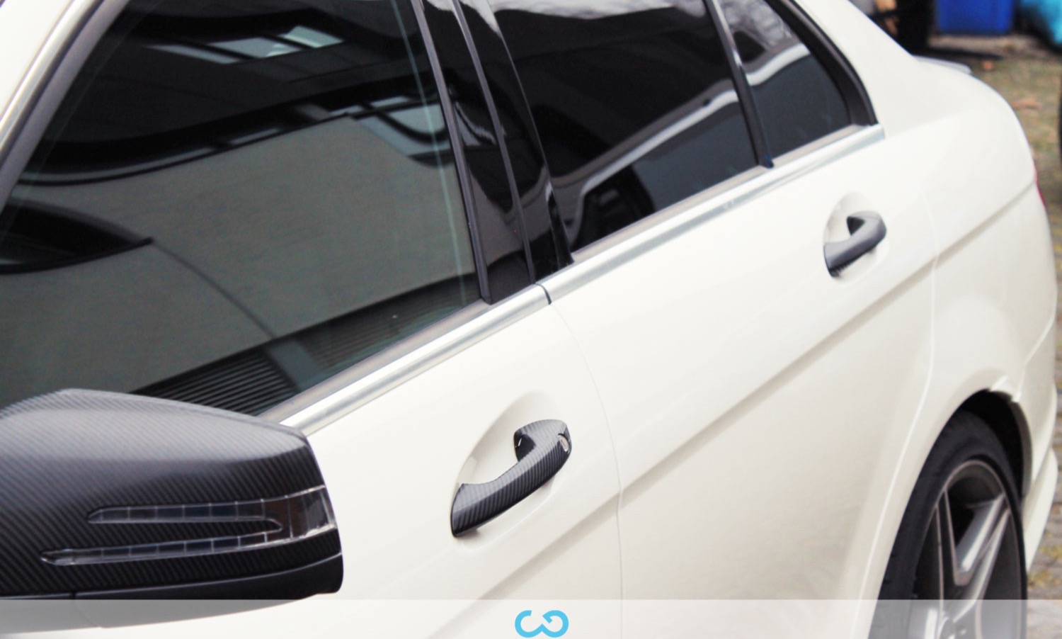 autofolierung-car-wrapping-12-teilfolierung-carbon-motorhaub-frontlippe-seitenspiegel-spoiler-mercedes-c-reihe-2014-01-18-6.jpg