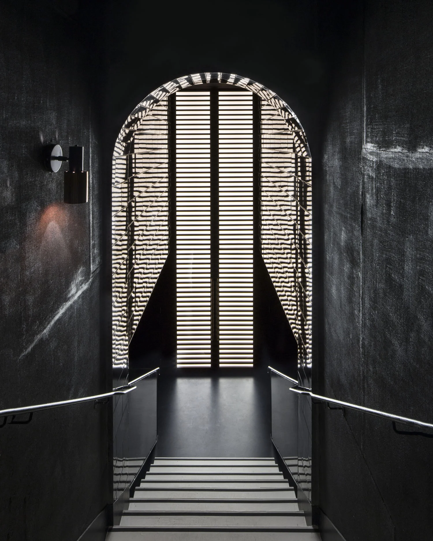 ESCALIER CLUB.jpg