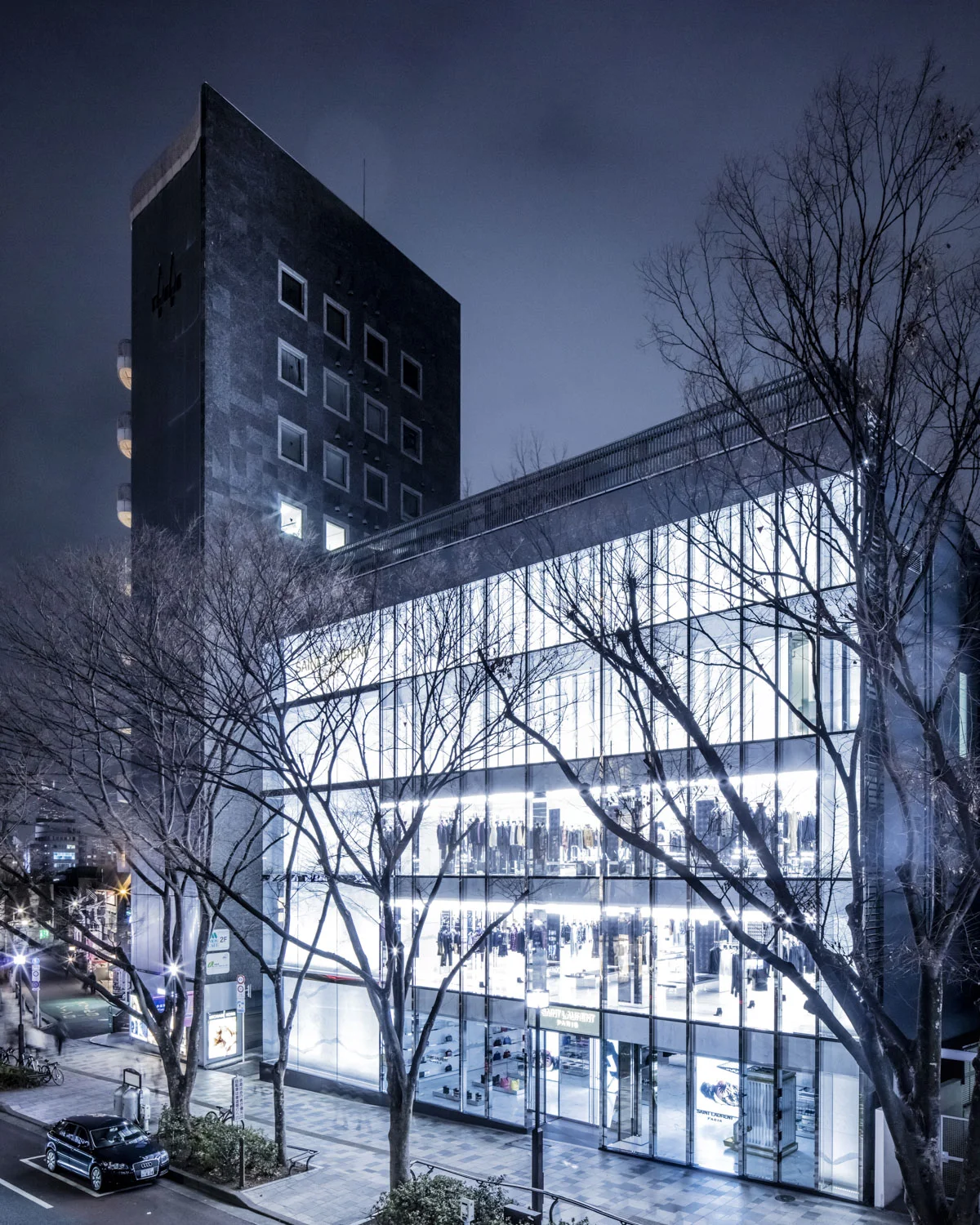 SAINT-LAURENT OMOTESANDO 2A.JPG