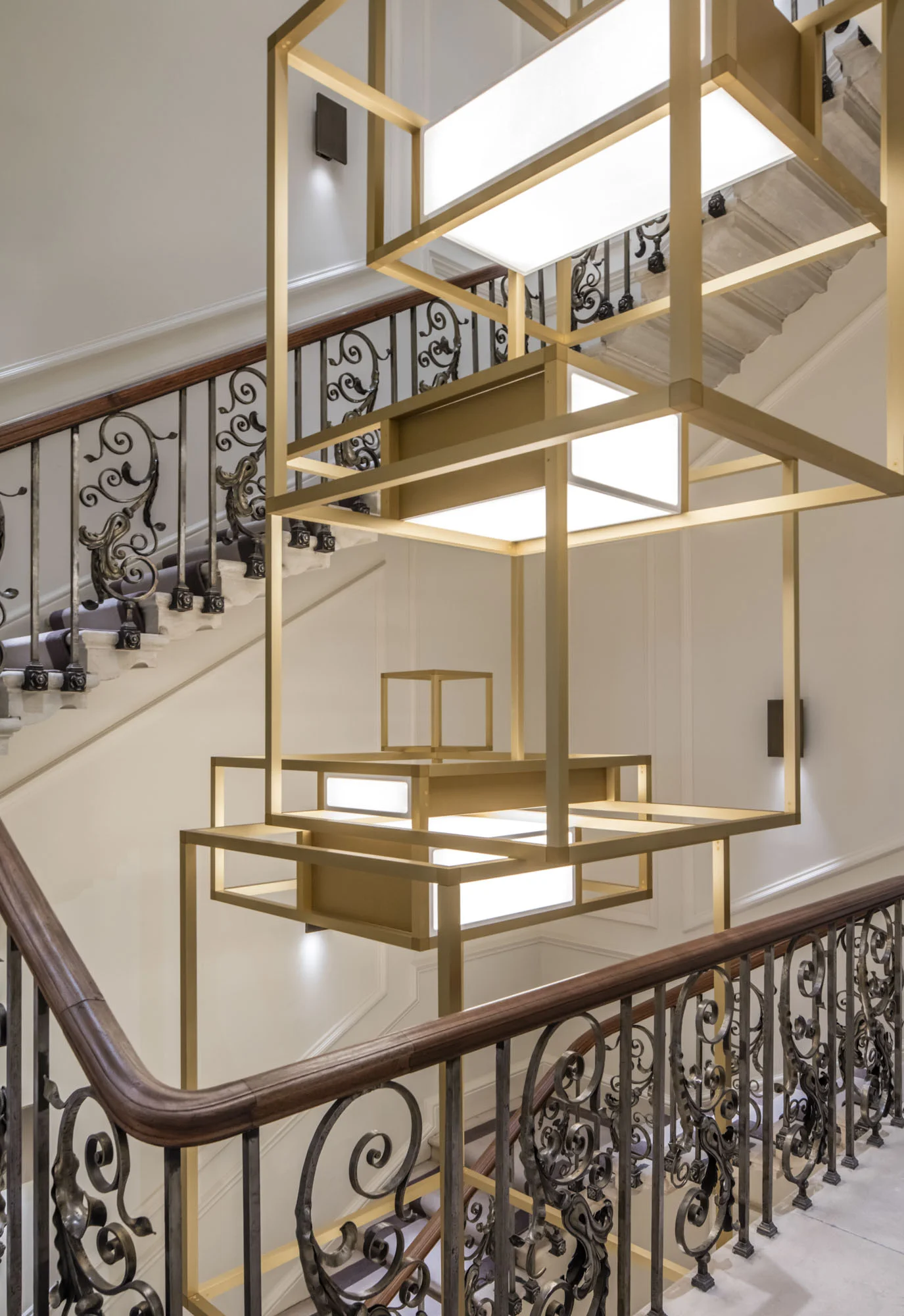 ESCALIER A8_.JPG