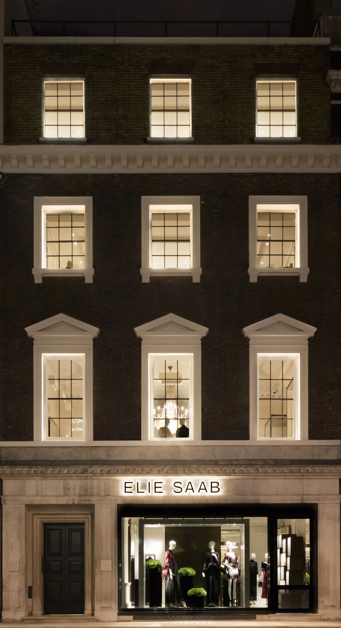 FACADE NUIT A1CROPPED.JPG