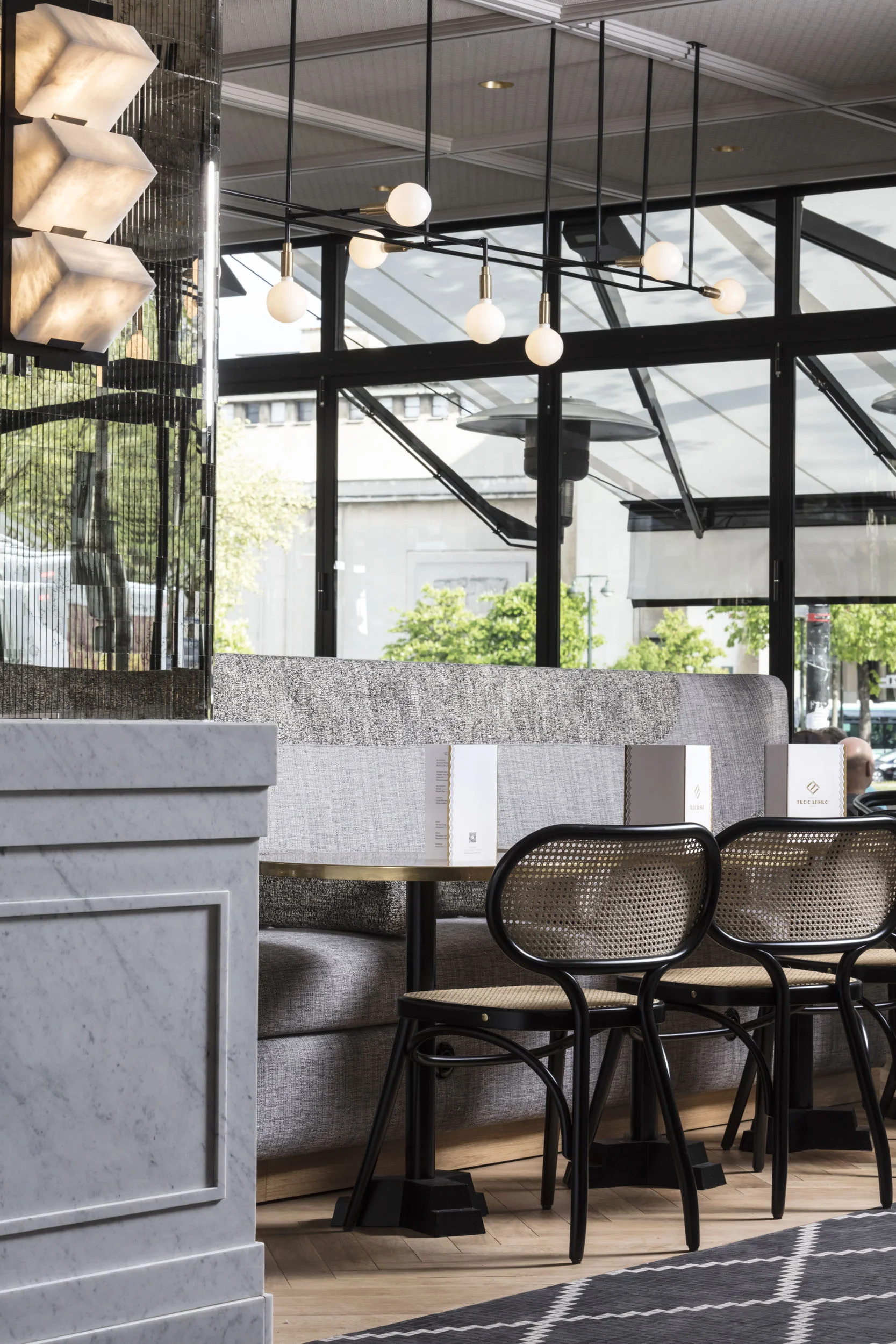 CAFE DU TRACADERO A14.JPG