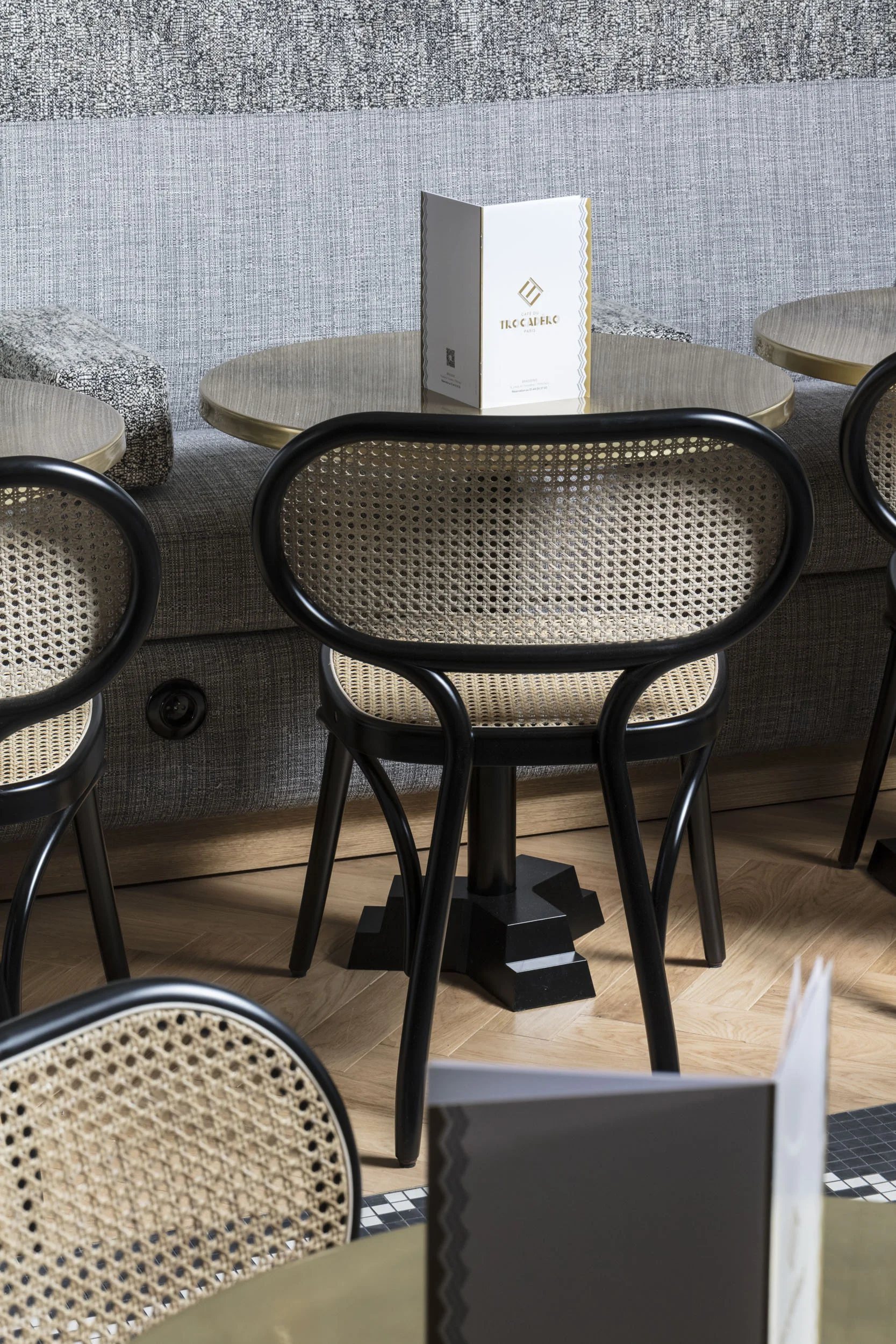 CAFE DU TRACADERO A18.JPG