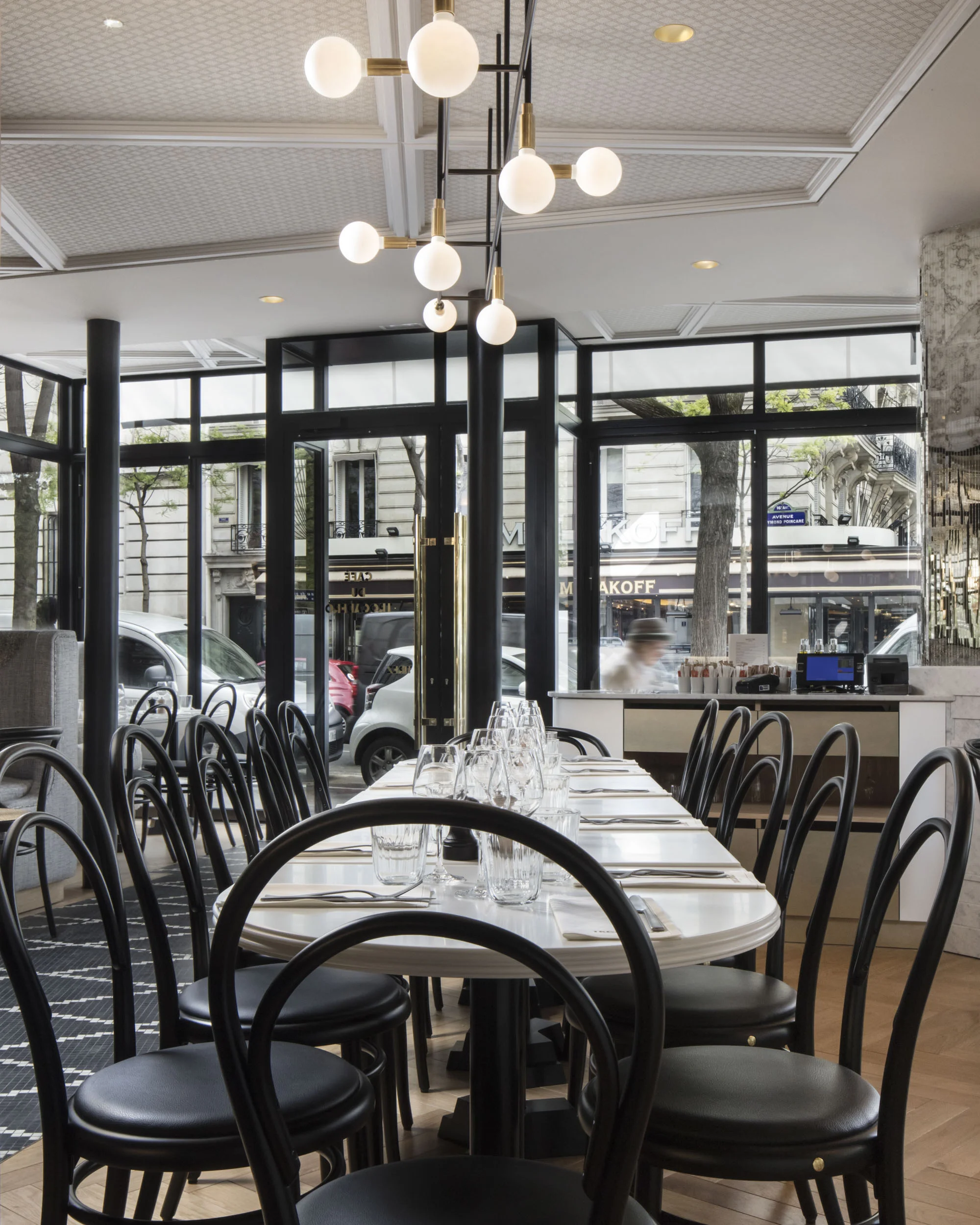 CAFE DU TRACADERO TABLE A1.JPG