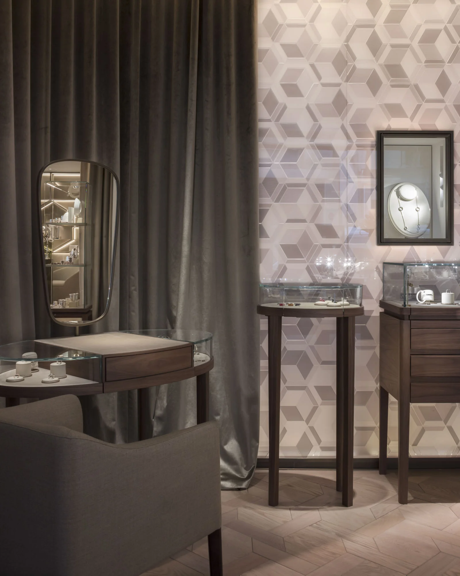 FLAGSHIP CHRISTOFLE PARIS_A9c.JPG