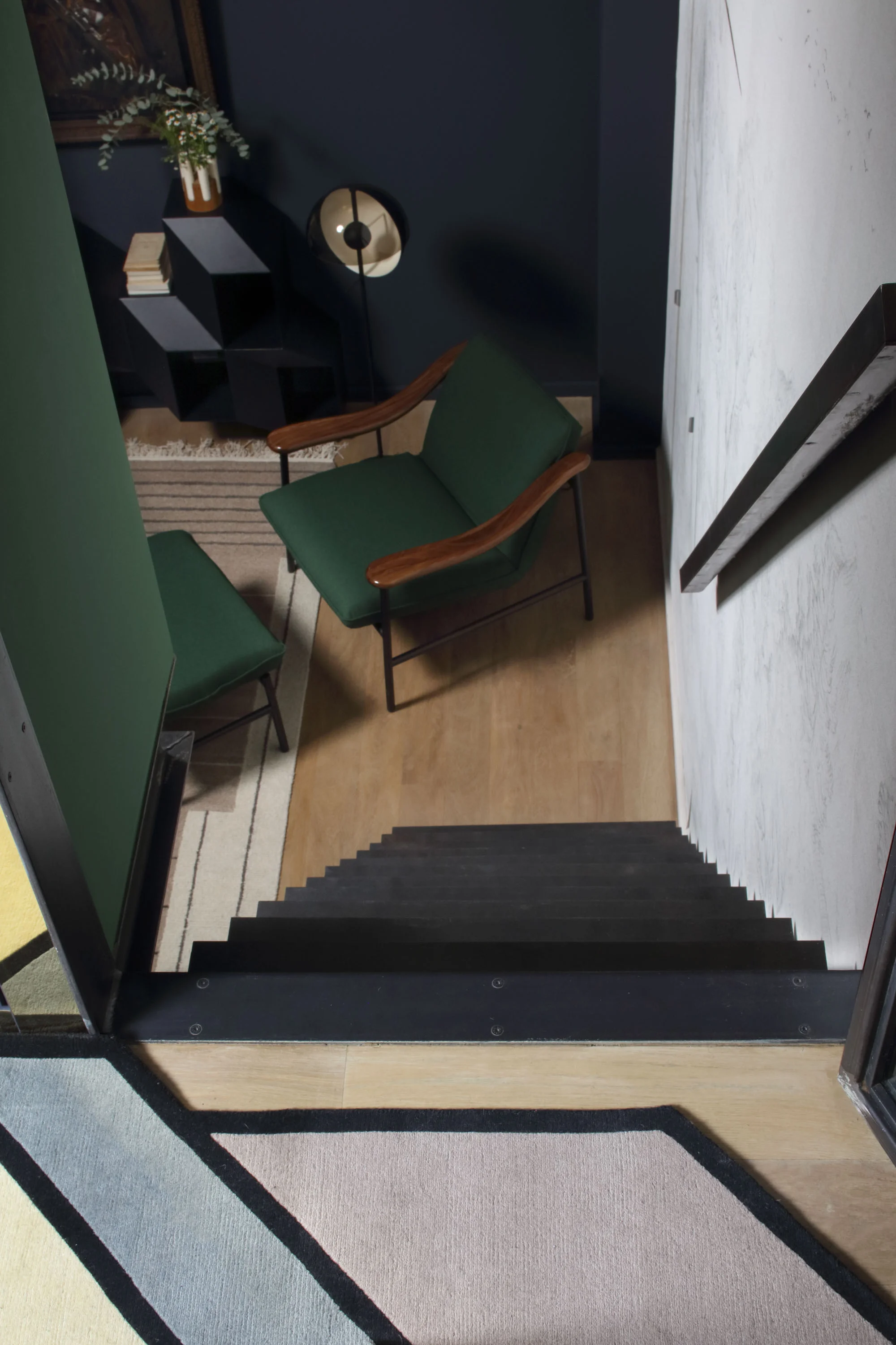 APPARTEMENT DUFOUR 12.JPG