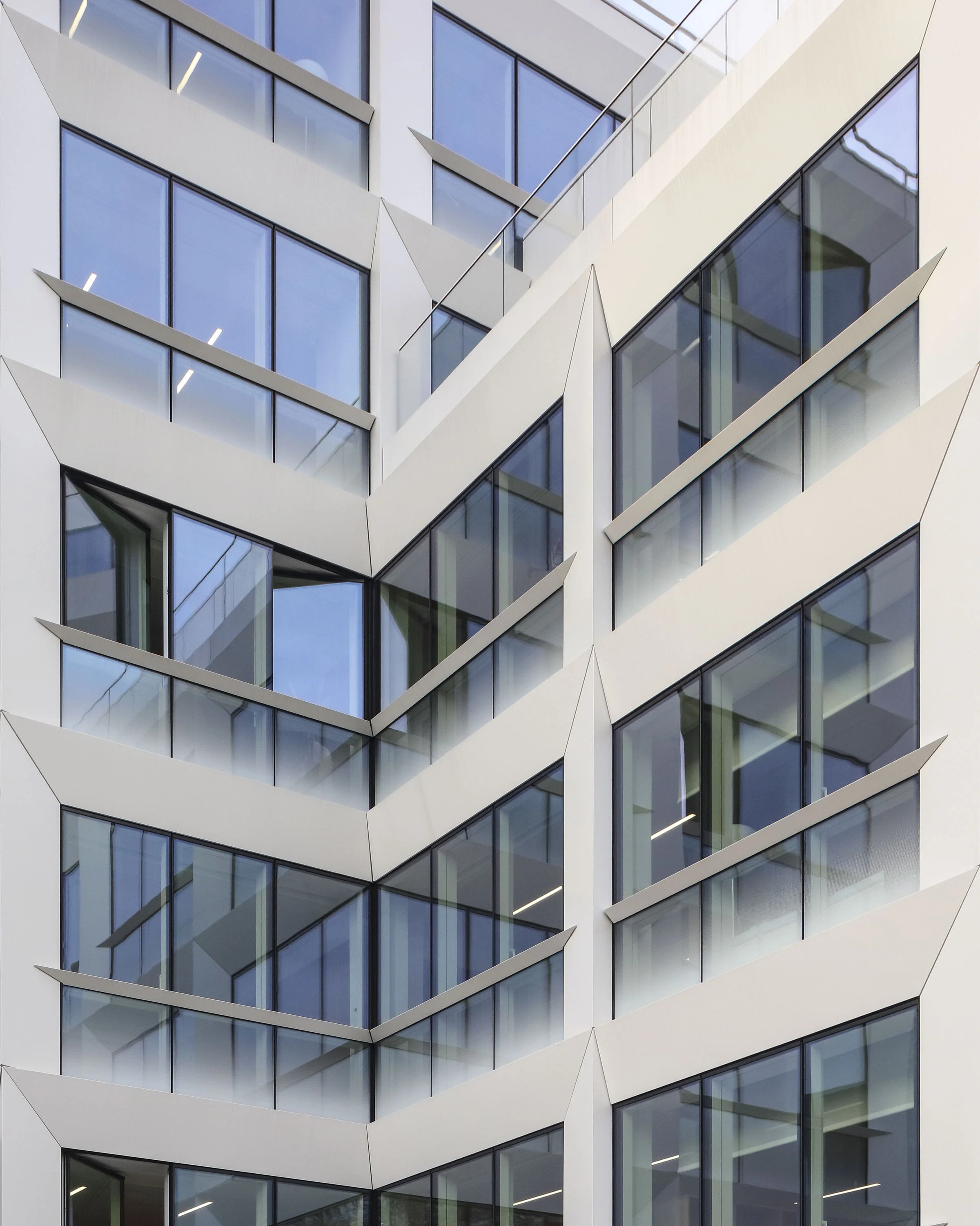 BUREAUX HERMES FCADE B3.JPG