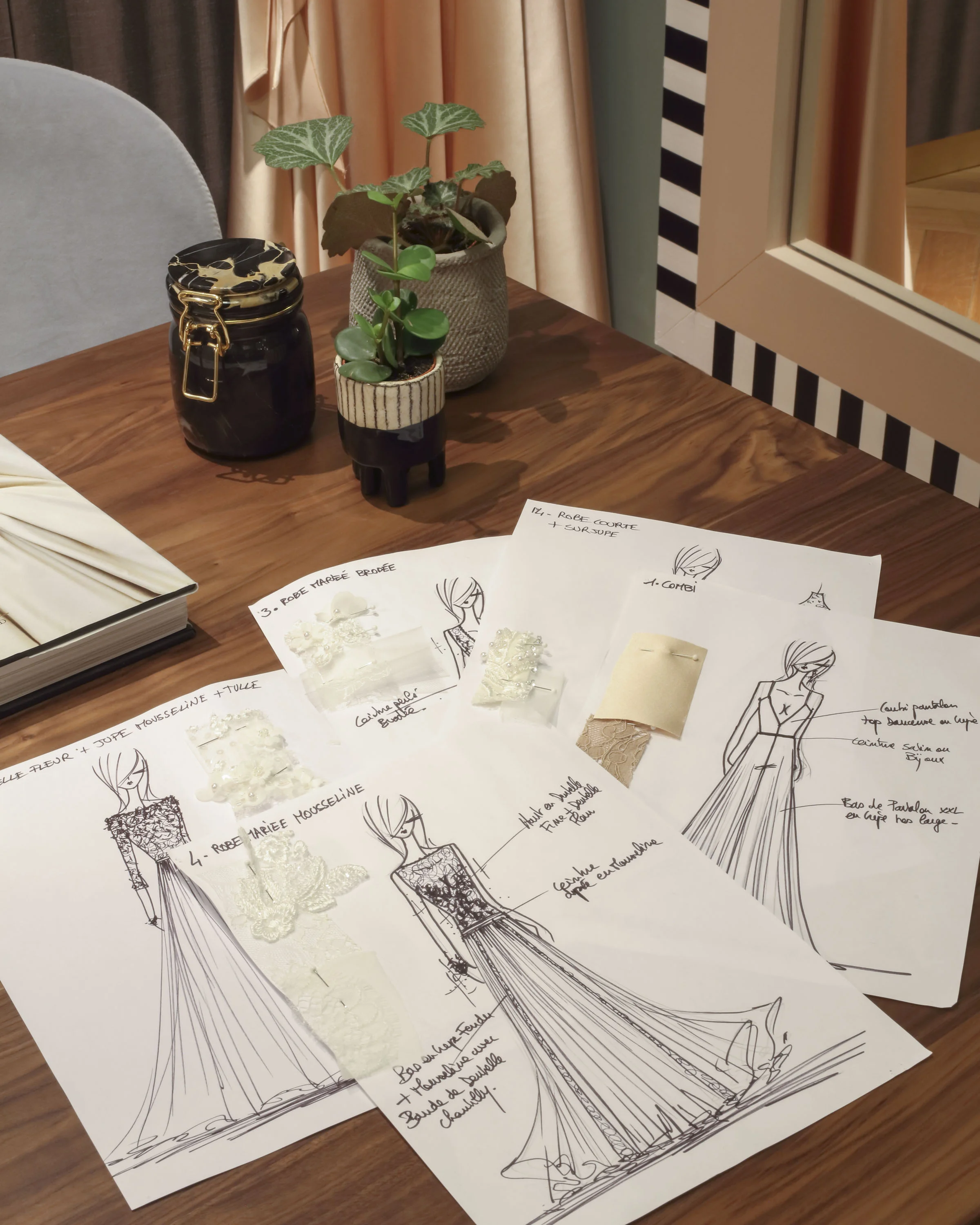 BOUTIQUE NICOLAS FAFIOTTE A26.JPG