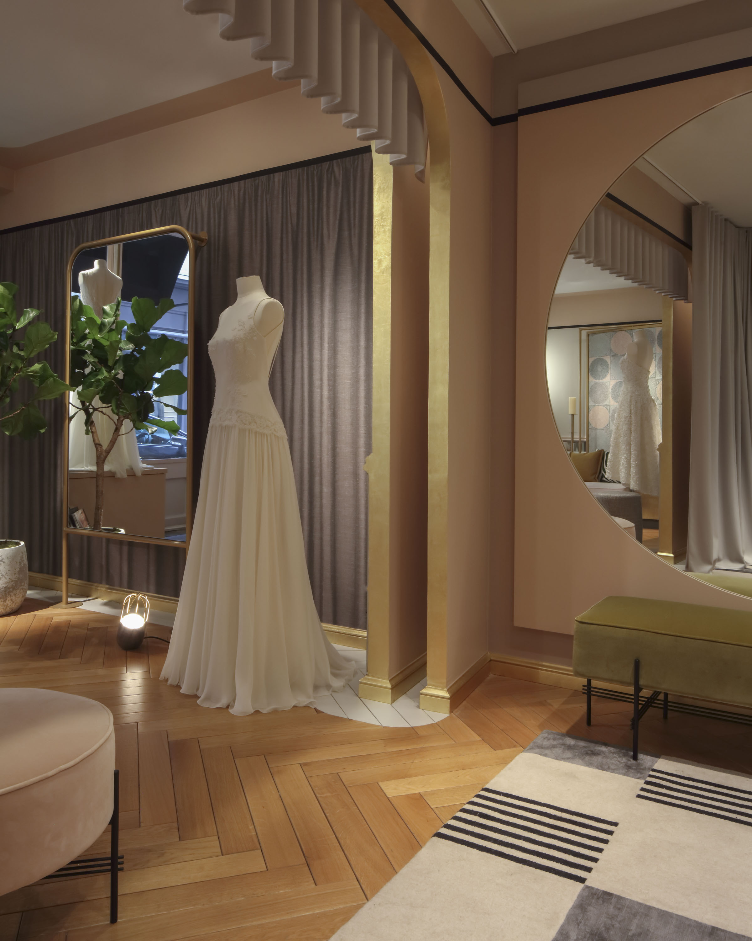 BOUTIQUE NICOLAS FAFIOTTE A16.JPG