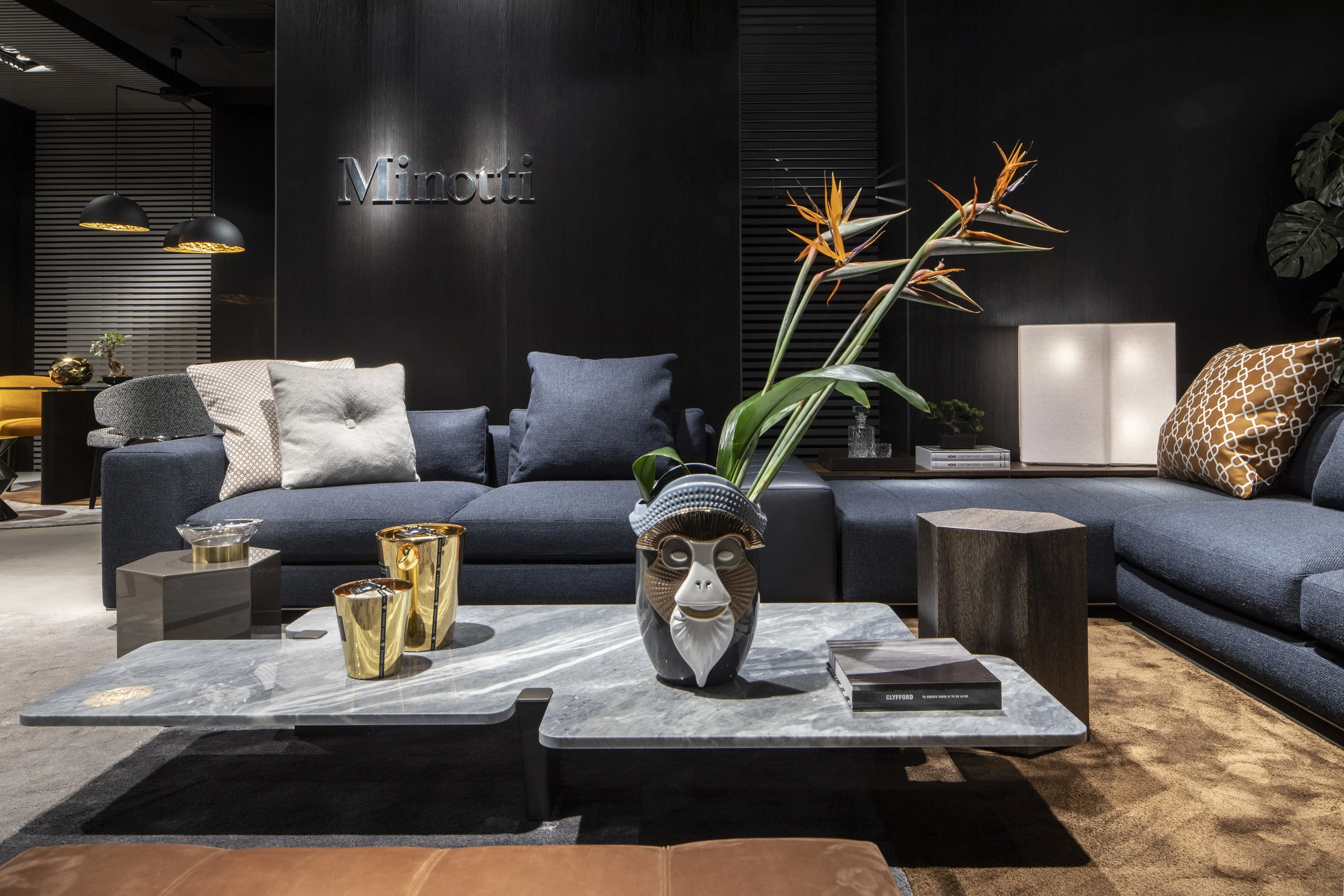 MHD - MINOTTI A25.JPG