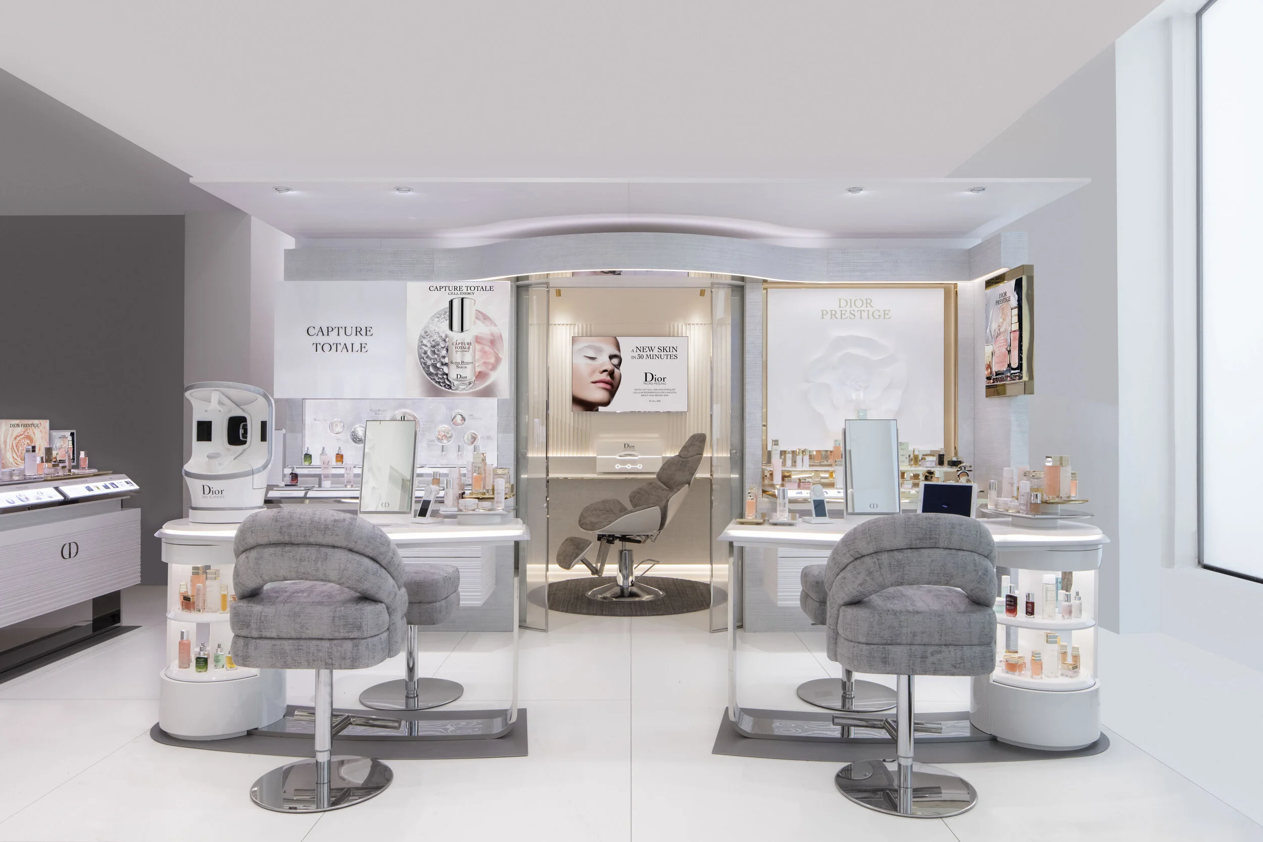 CHRISTIAN DIOR PARFUMS D2.JPG