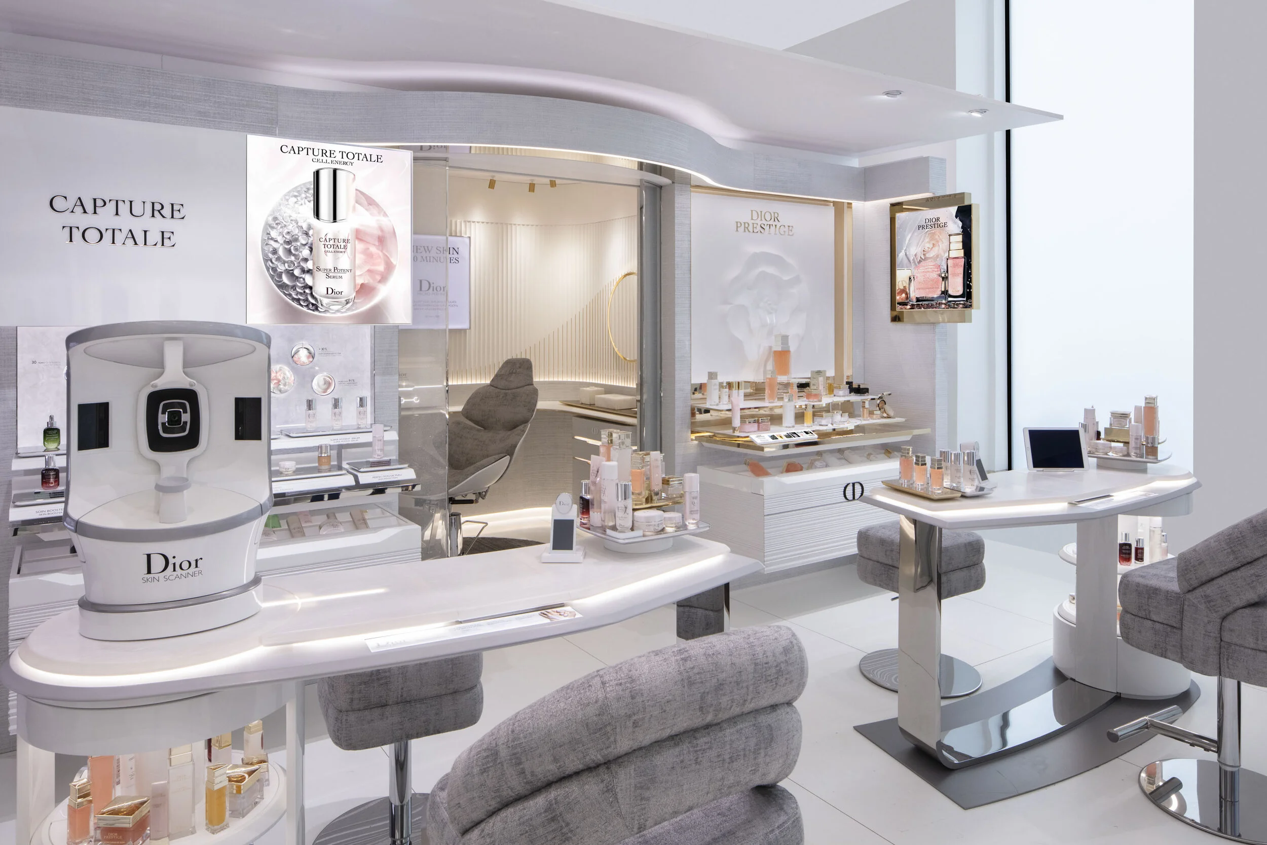 CHRISTIAN DIOR PARFUMS H1.JPG
