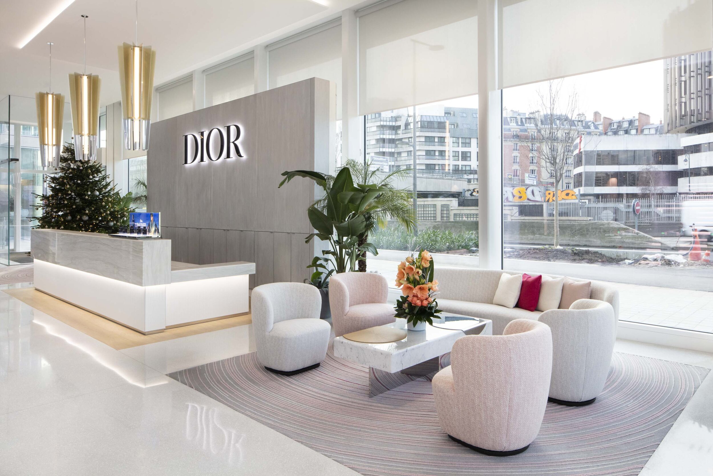 DIOR LOBBY A11.JPG