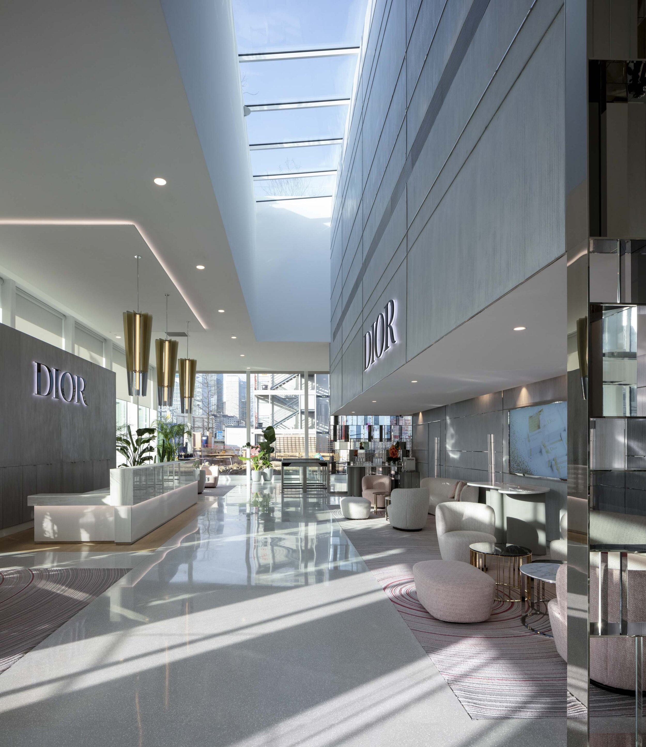 DIOR LOBBY 1.JPG