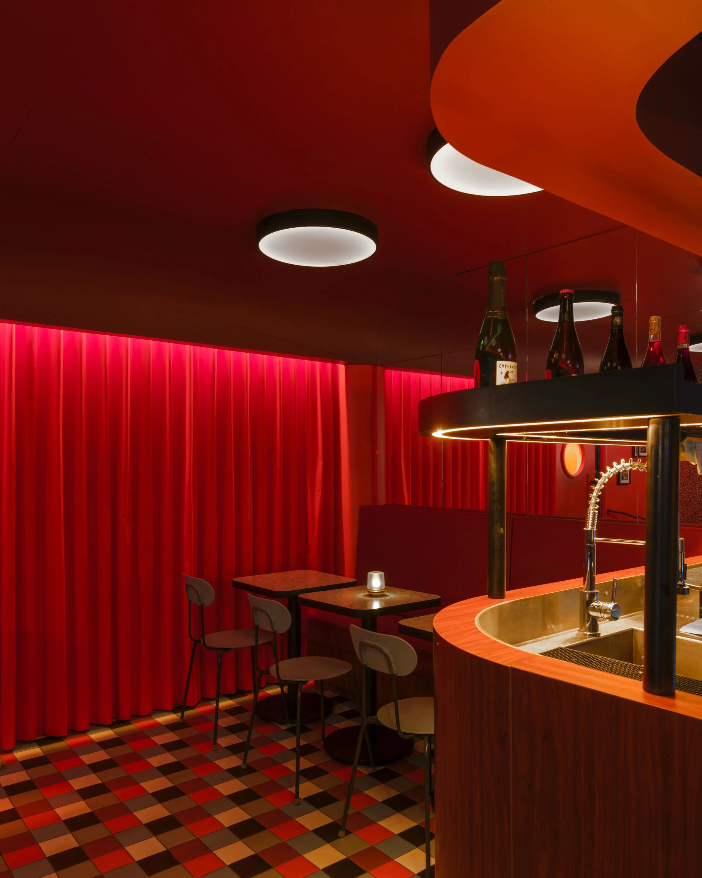 82 MR CHOW  BY REGIS BOTTA _ PIX G.GRASSETMR CHOW RESTAURANT PARIS BY REGIS BOTTA PIX G.GRASSET.jpg