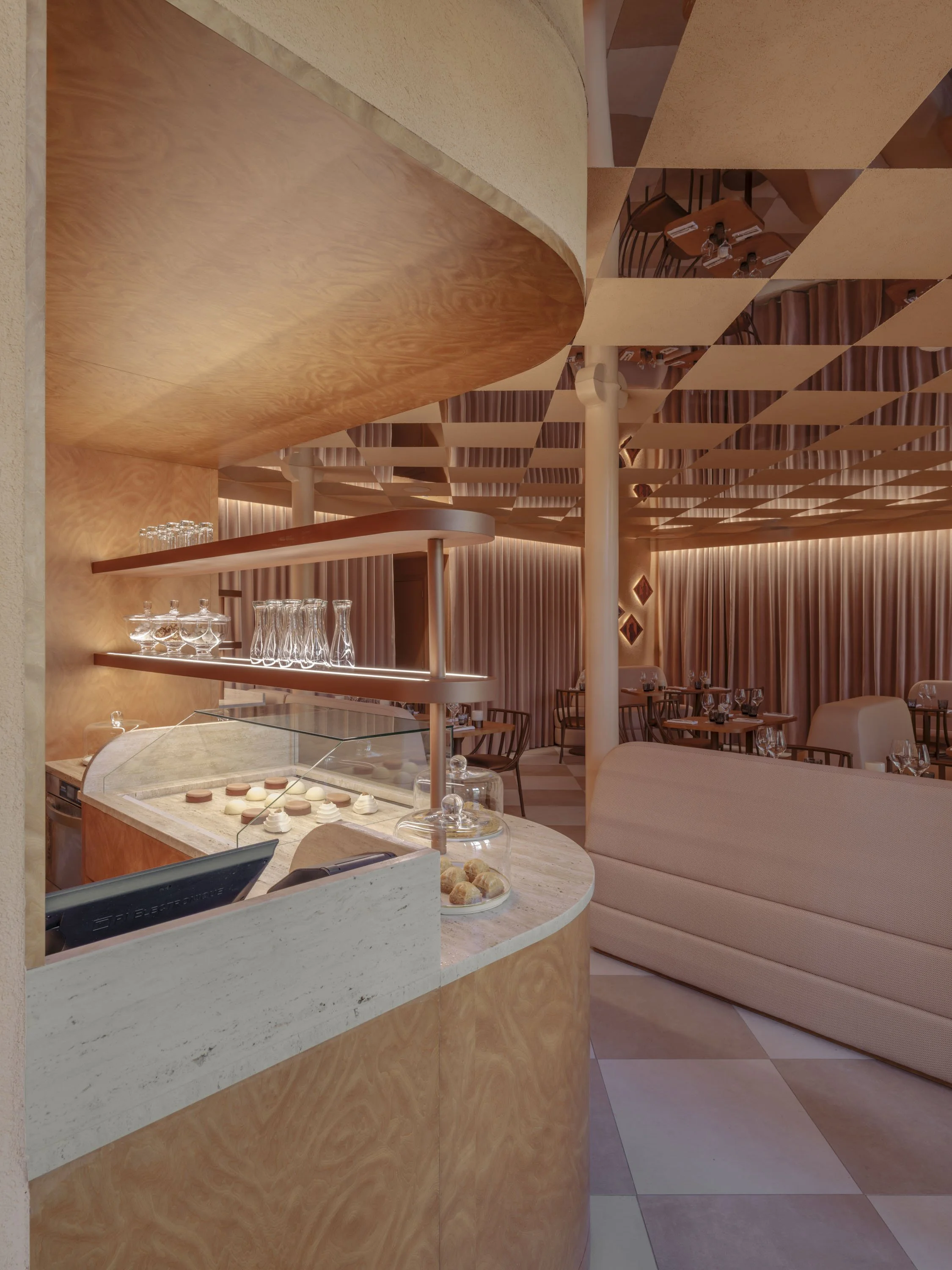 13THALIE-077090326 COPY.jpg