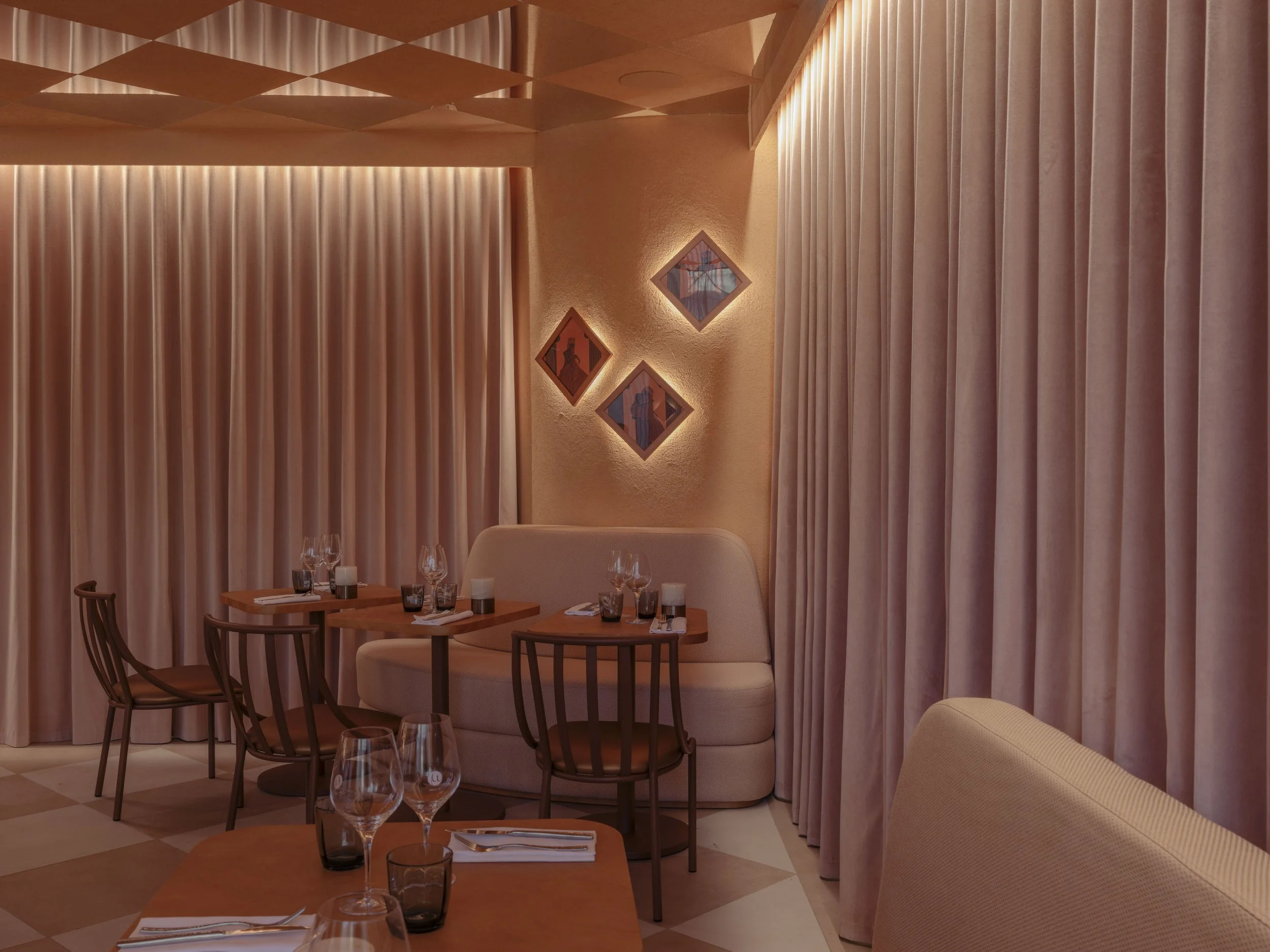 35THALIE-124090326_1 COPY.jpg